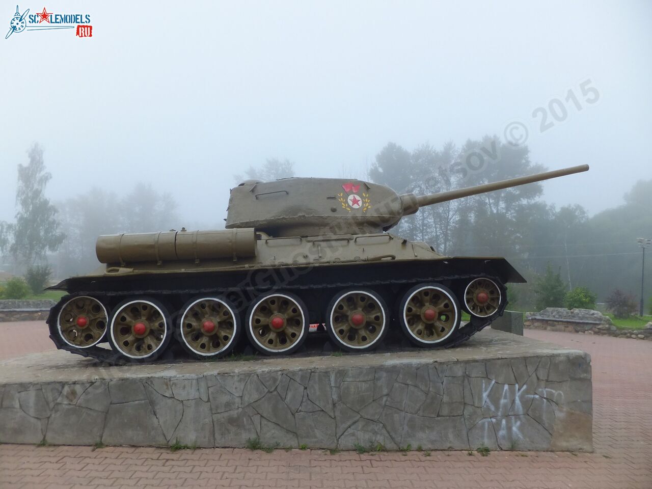 T-34-85_0055.jpg
