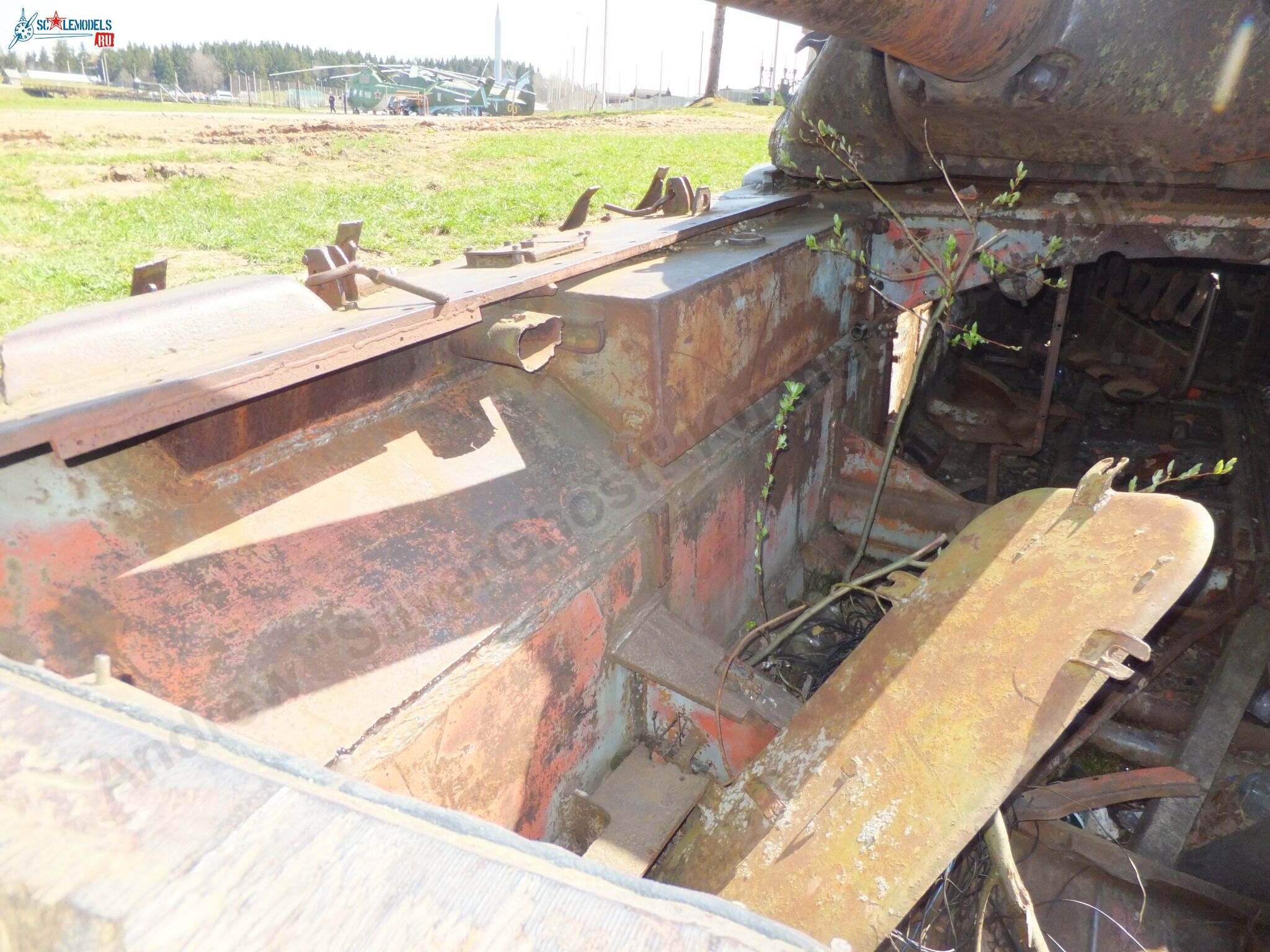 Damaged_IS-3_0010.jpg