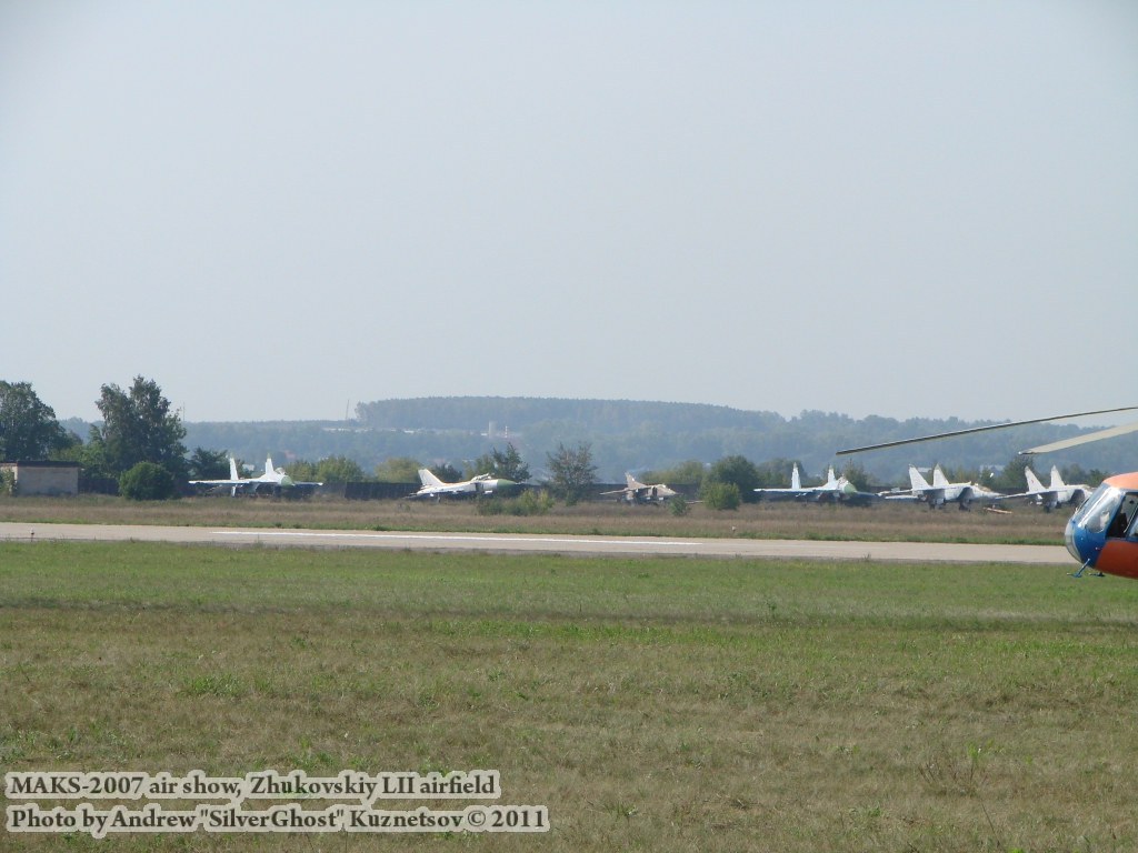 maks-2007_military_0248.jpg