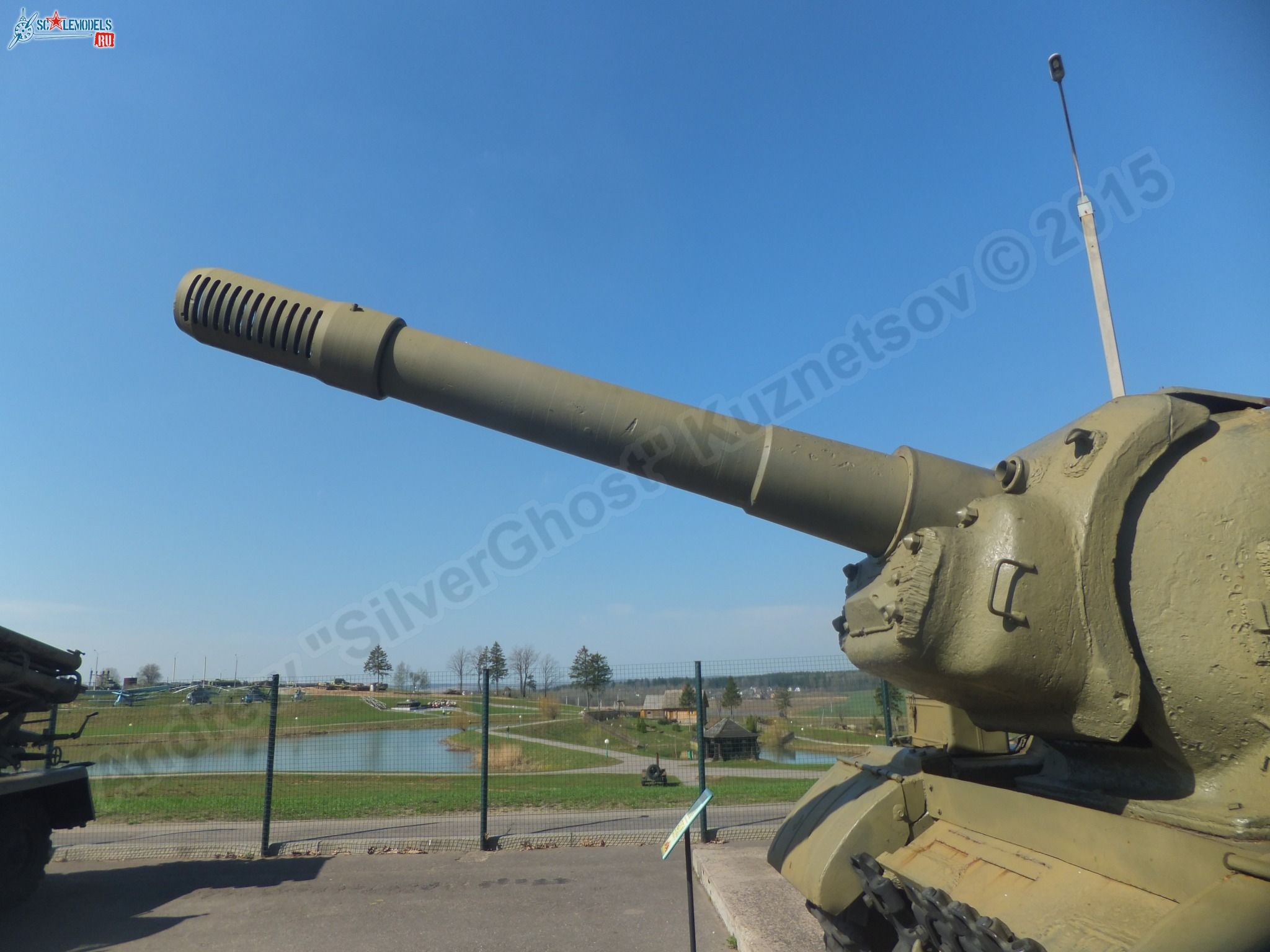 ISU-152_0013.jpg