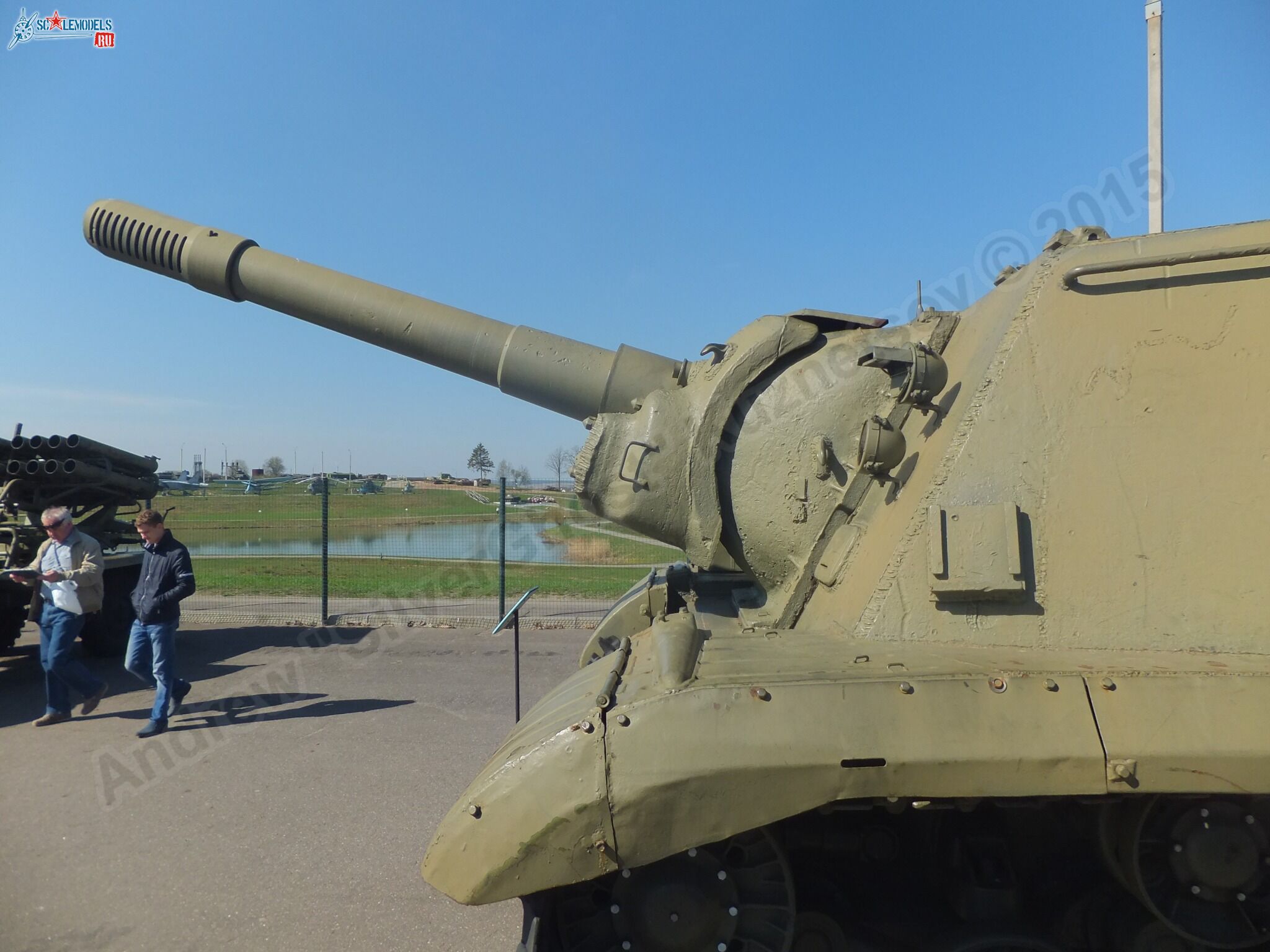 ISU-152_0018.jpg