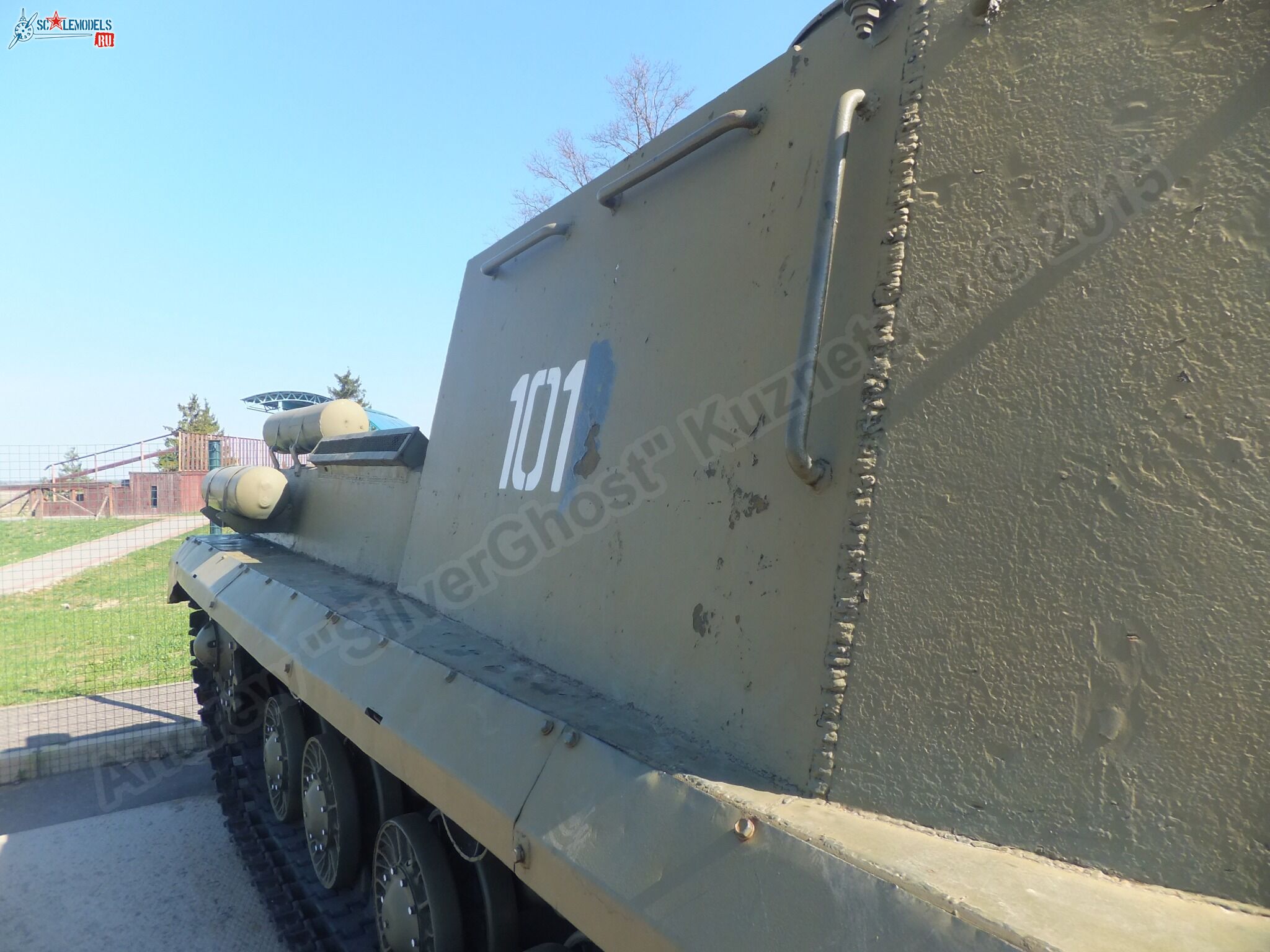 ISU-152_0101.jpg