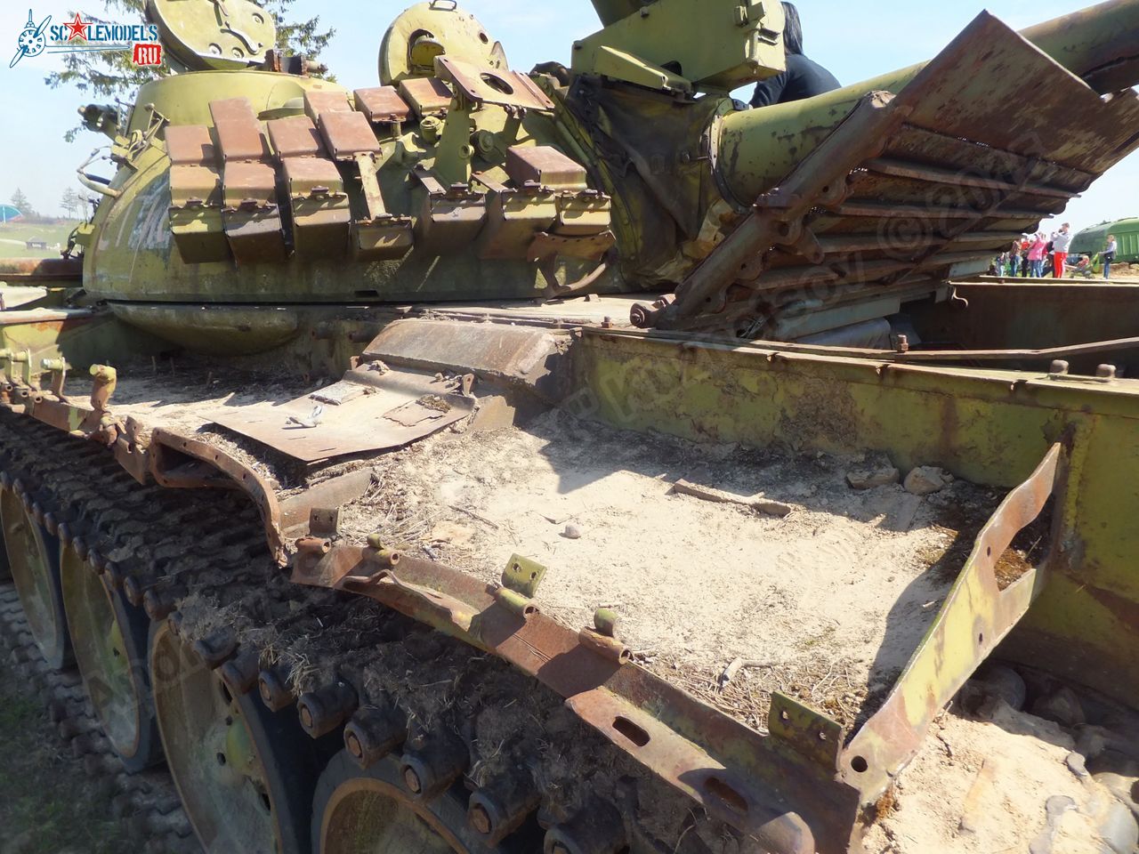 T-54_wreck_0014.jpg