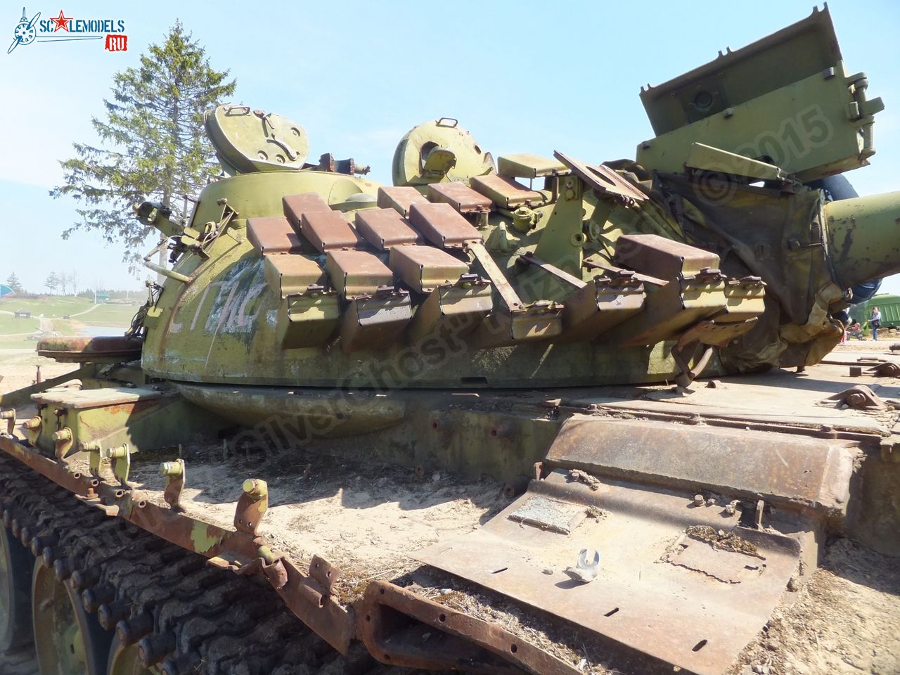 T-54_wreck_0015.jpg