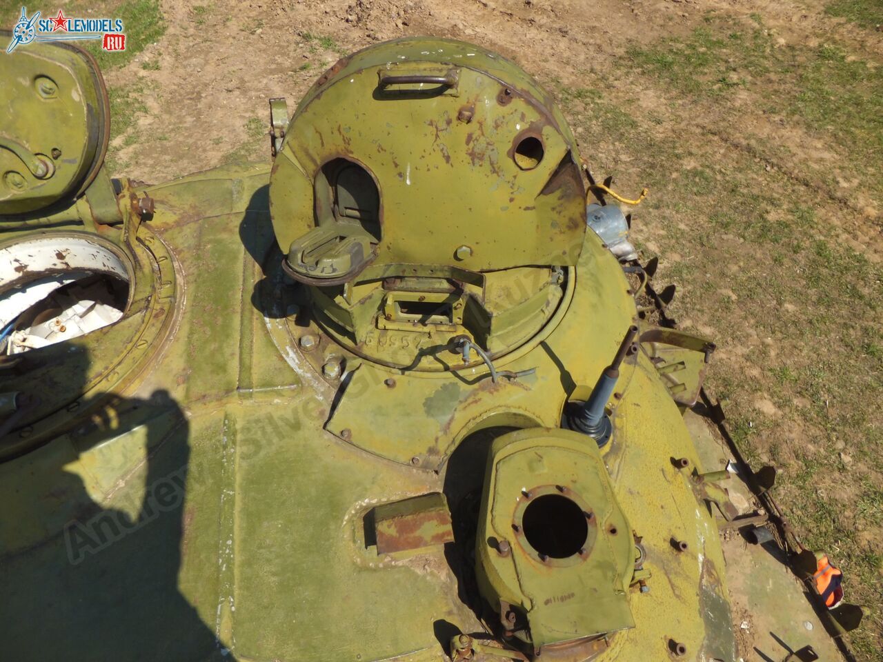 T-54_wreck_0044.jpg