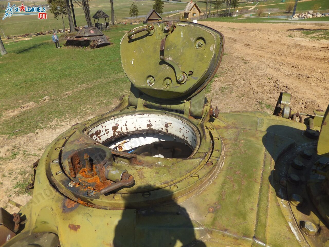 T-54_wreck_0048.jpg