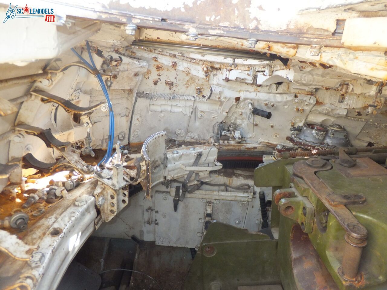 T-54_wreck_0056.jpg
