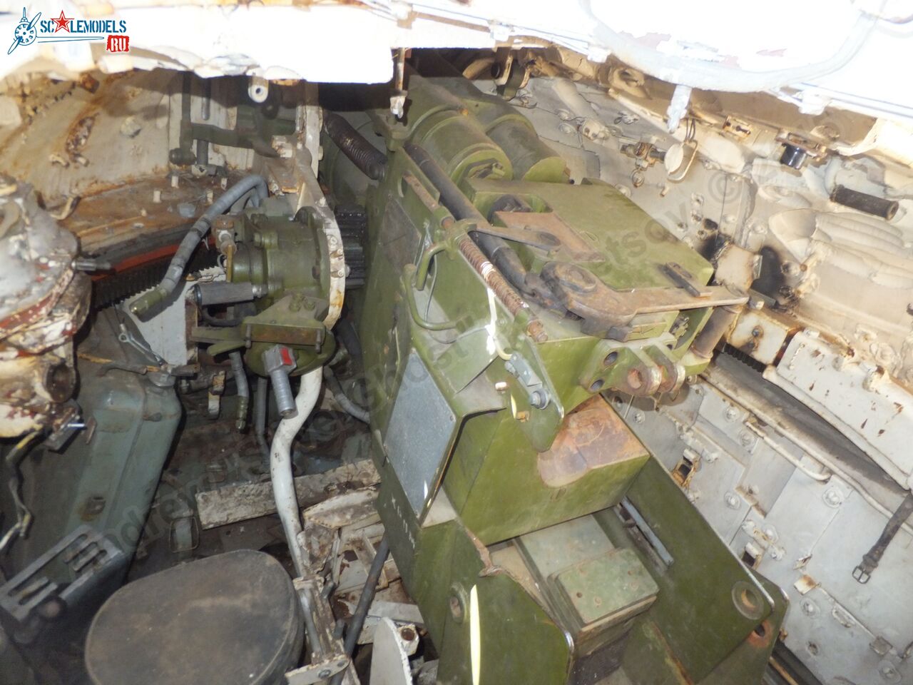 T-54_wreck_0063.jpg
