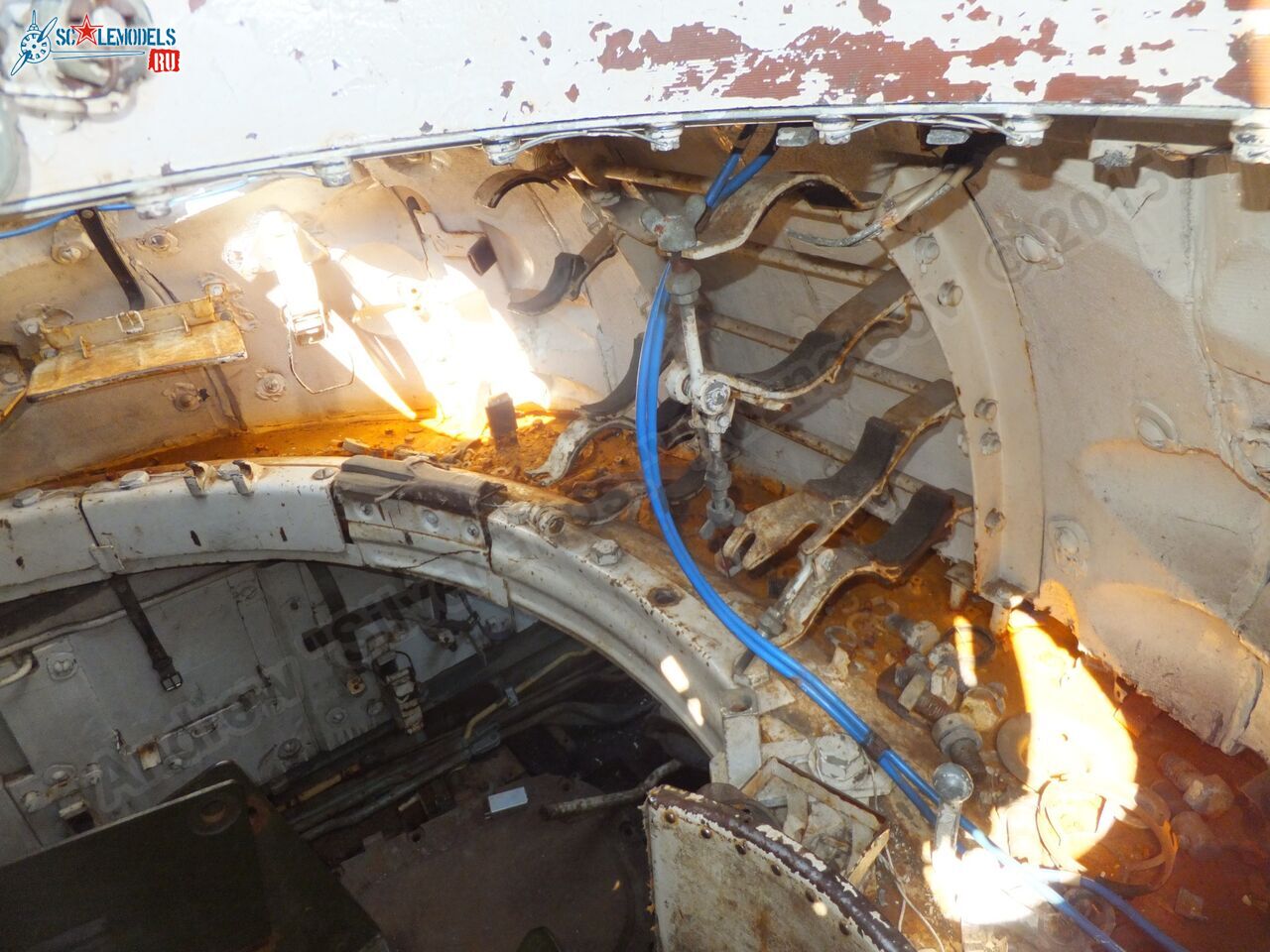 T-54_wreck_0067.jpg