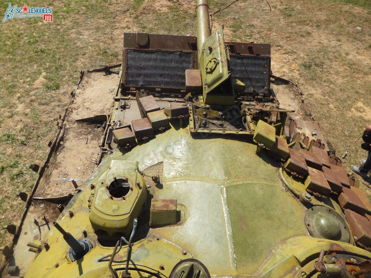 T-54_wreck_0070.jpg