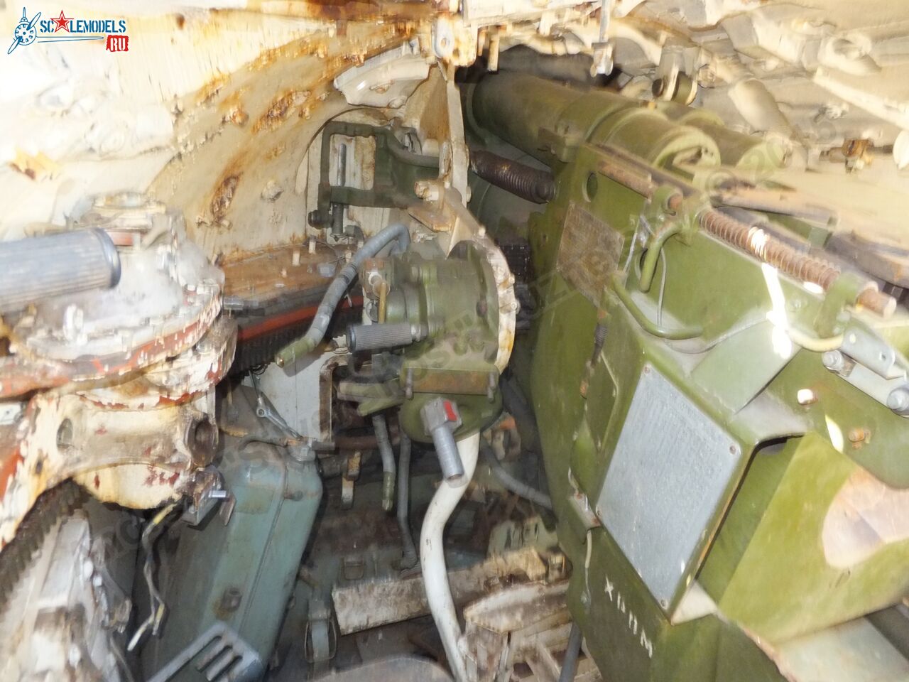 T-54_wreck_0075.jpg