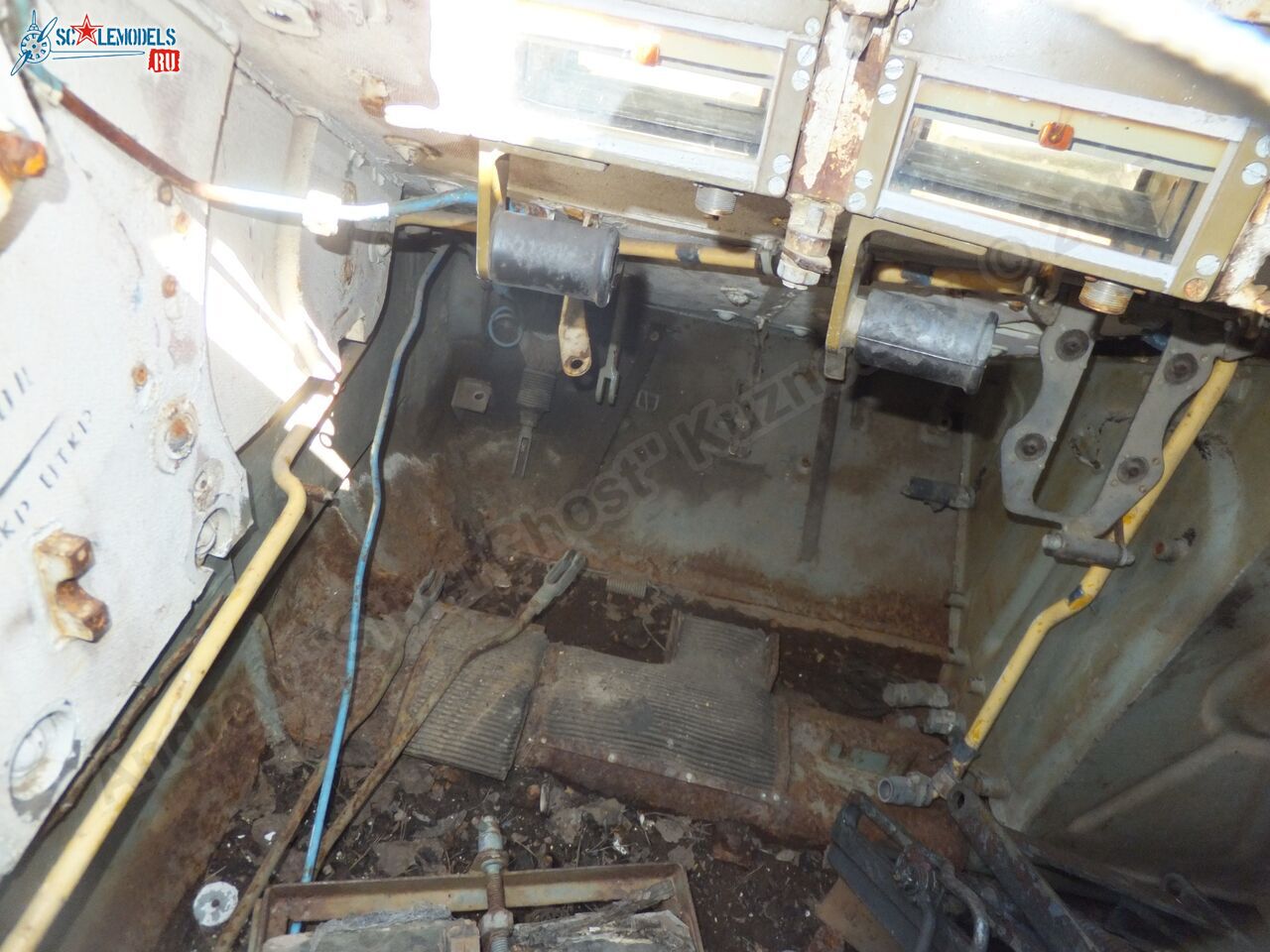T-54_wreck_0092.jpg