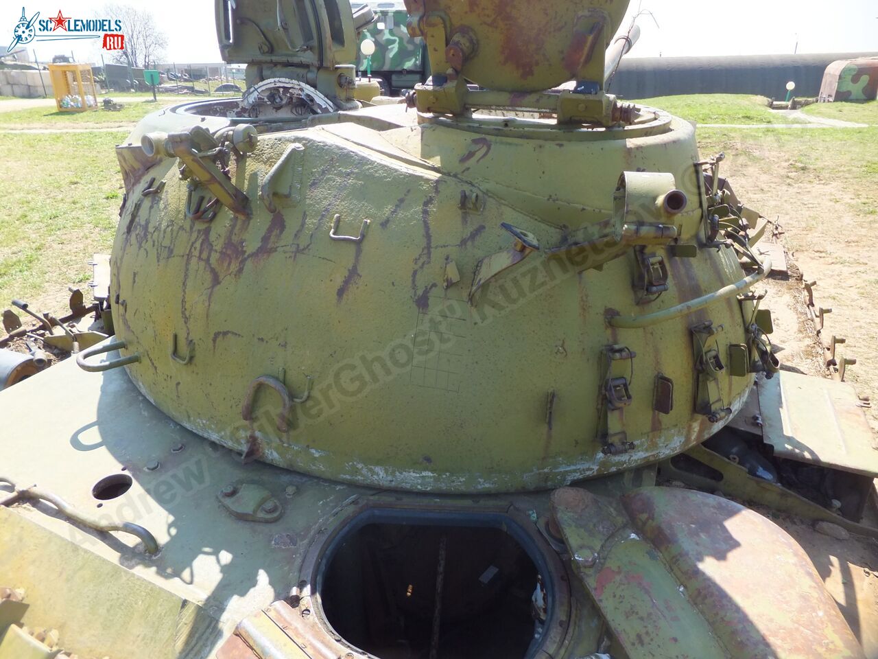 T-54_wreck_0108.jpg