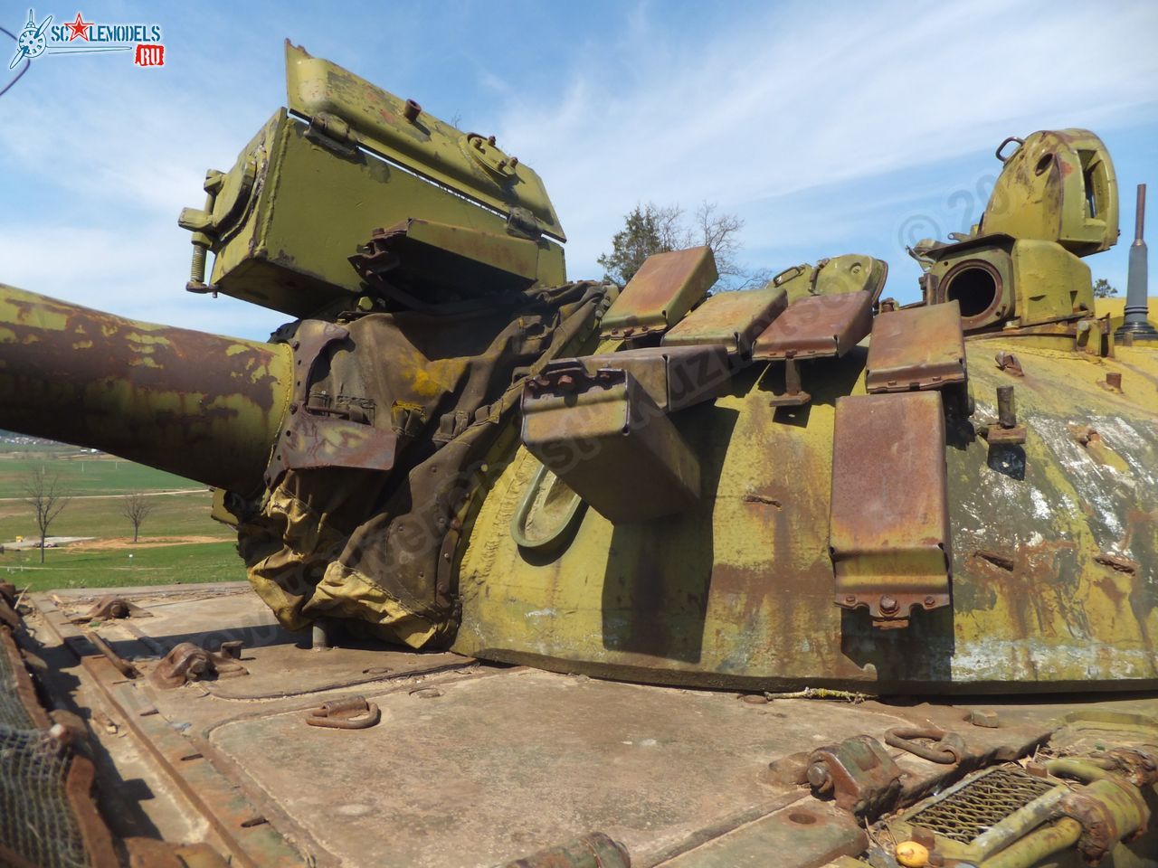 T-54_wreck_0128.jpg