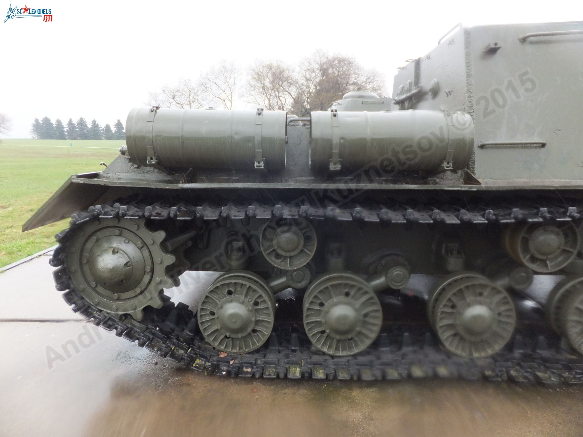 ISU-152_0014.jpg