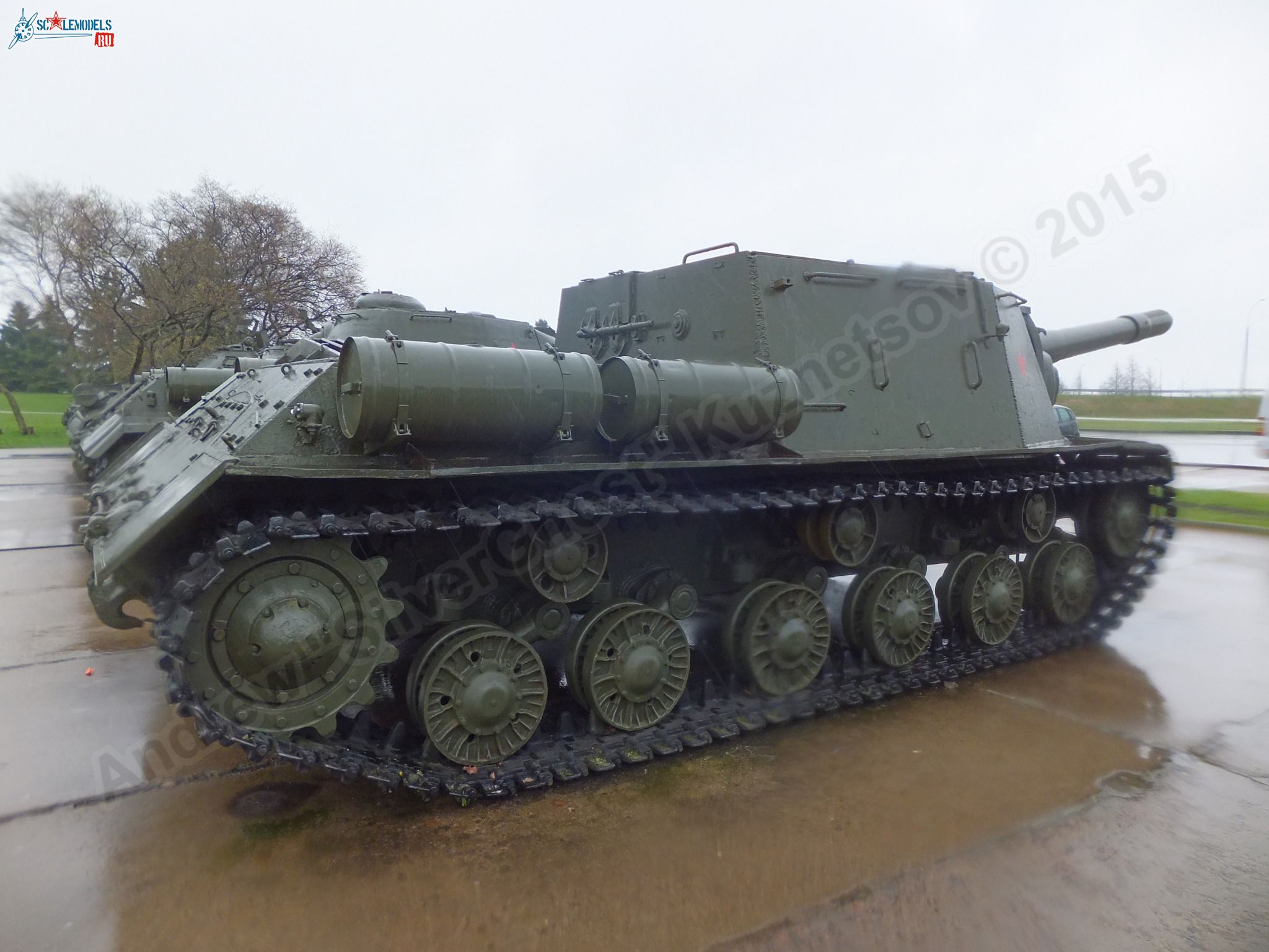 ISU-152_0015.jpg