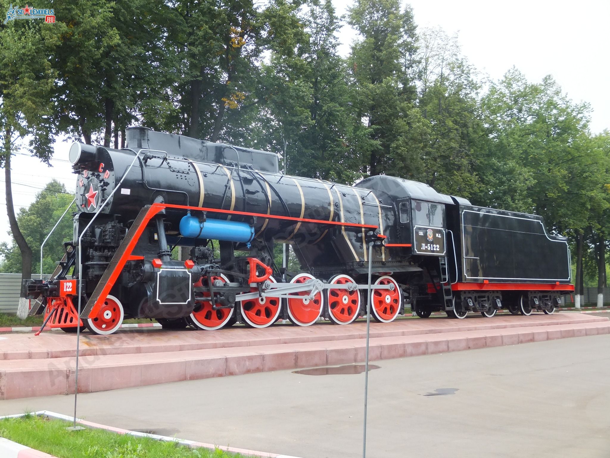 L-5122_locomotive_0001.jpg