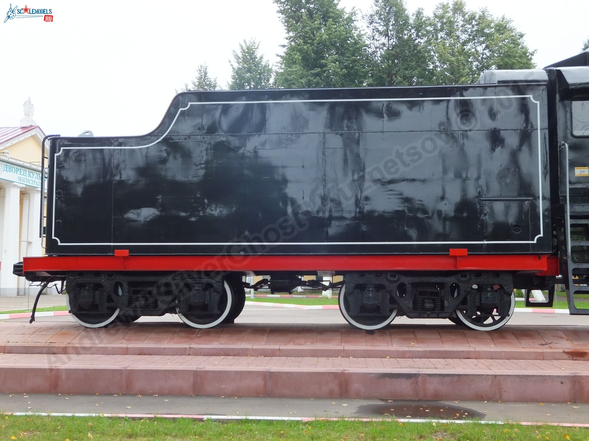 L-5122_locomotive_0014.jpg