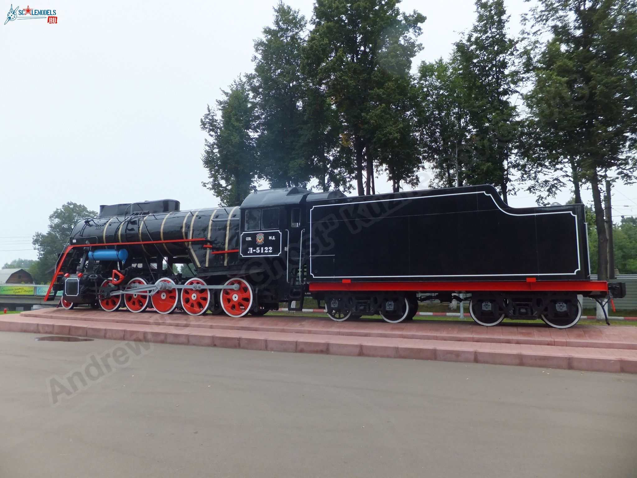 L-5122_locomotive_0019.jpg