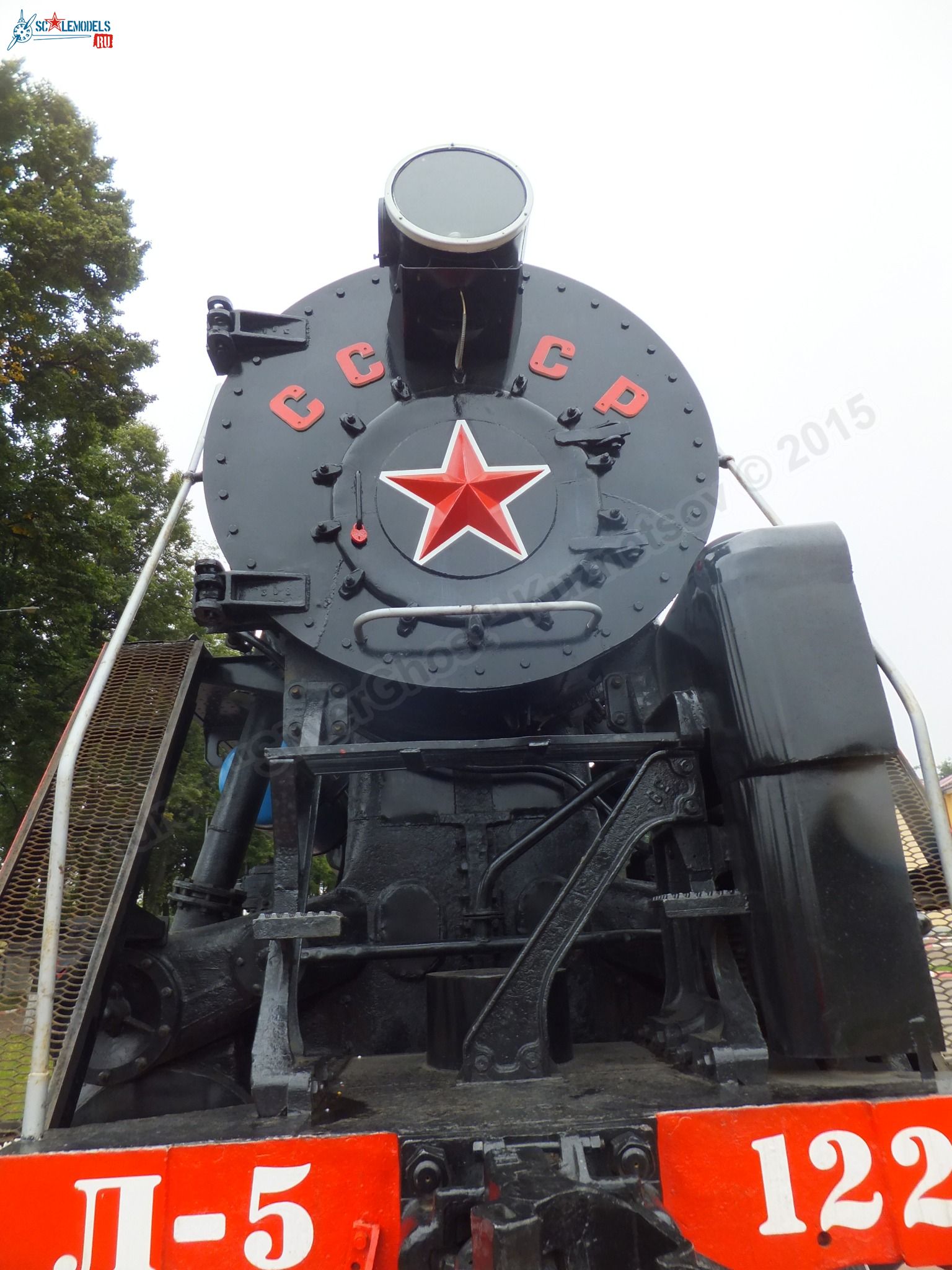 L-5122_locomotive_0134.jpg
