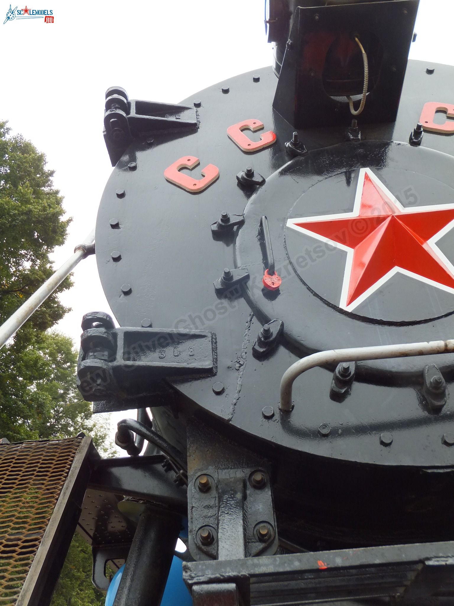 L-5122_locomotive_0140.jpg