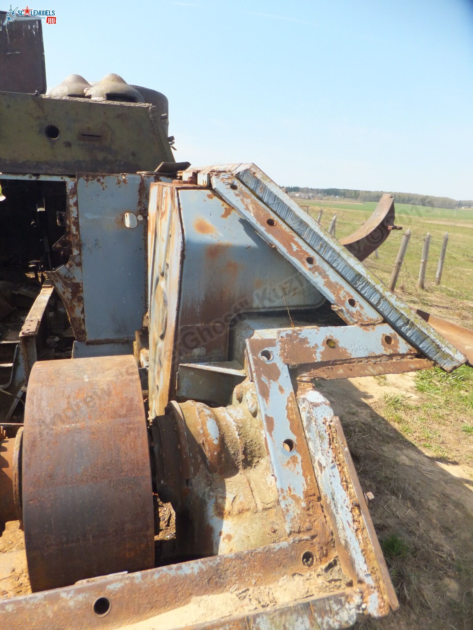 Damaged_SU-100_0014.jpg