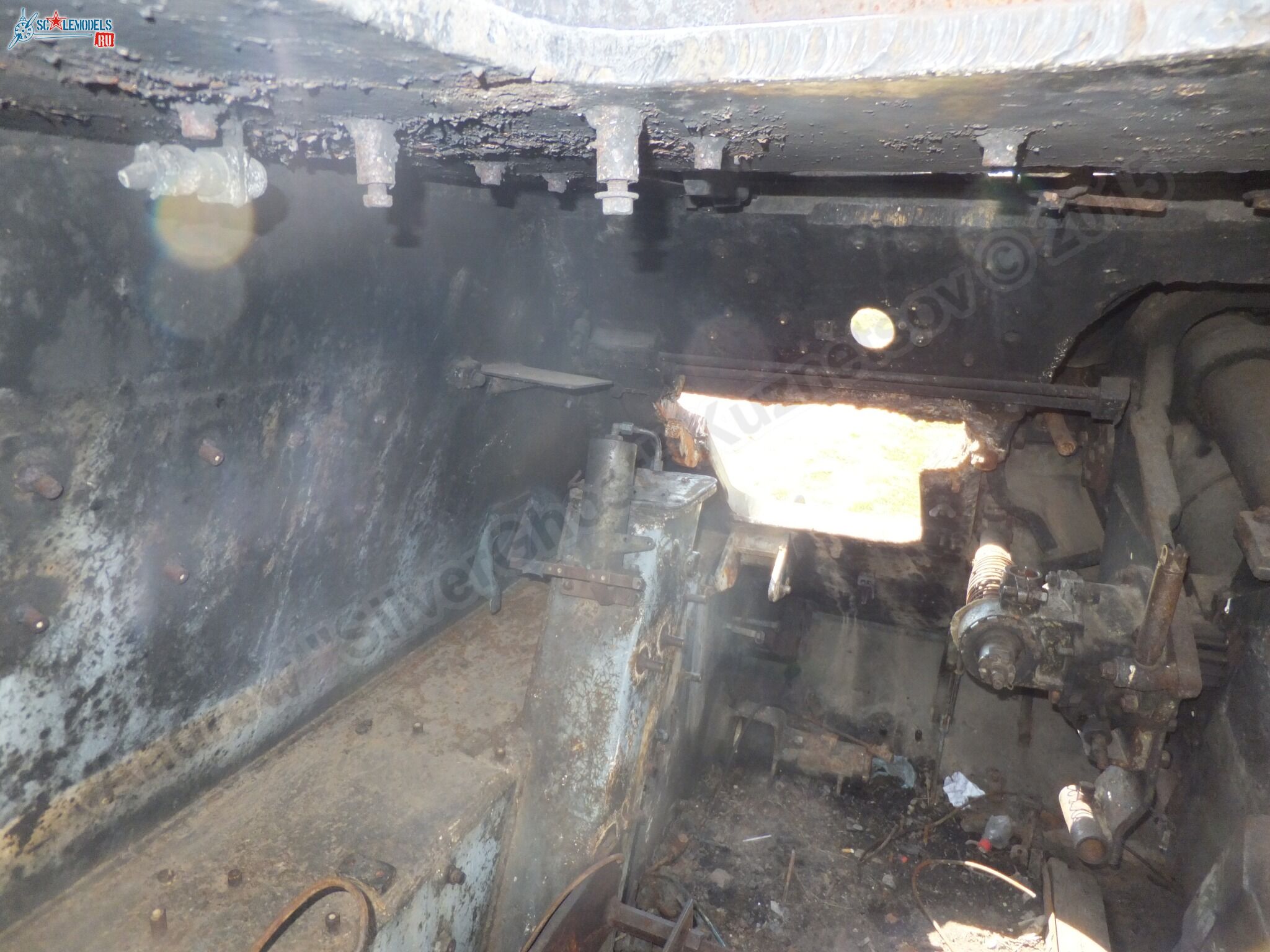 Damaged_SU-100_0051.jpg