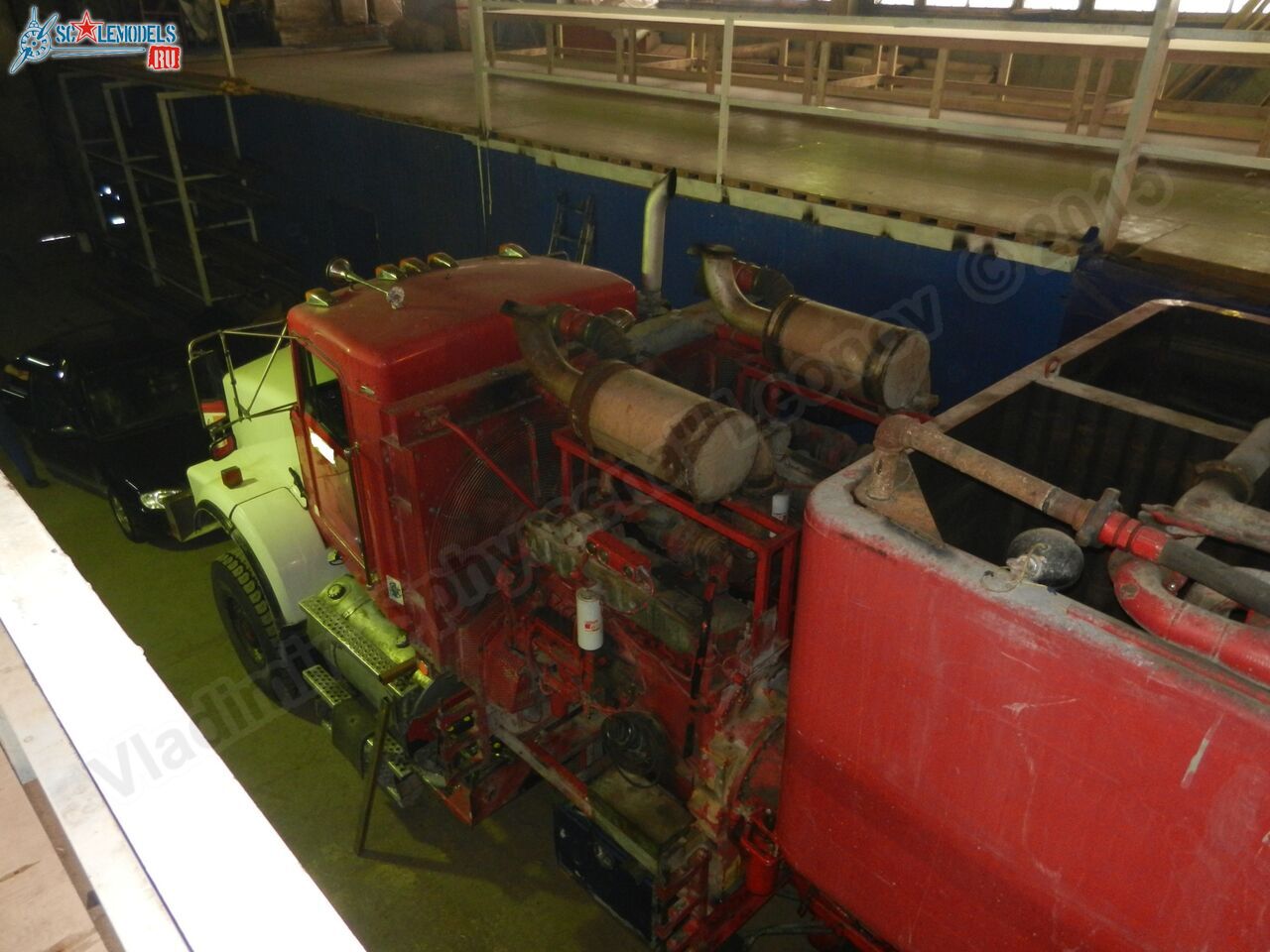 Kenworth_T800_0086.jpg