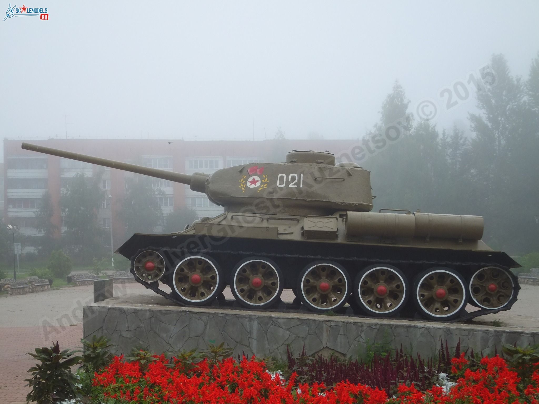 T-34-85_0002.jpg