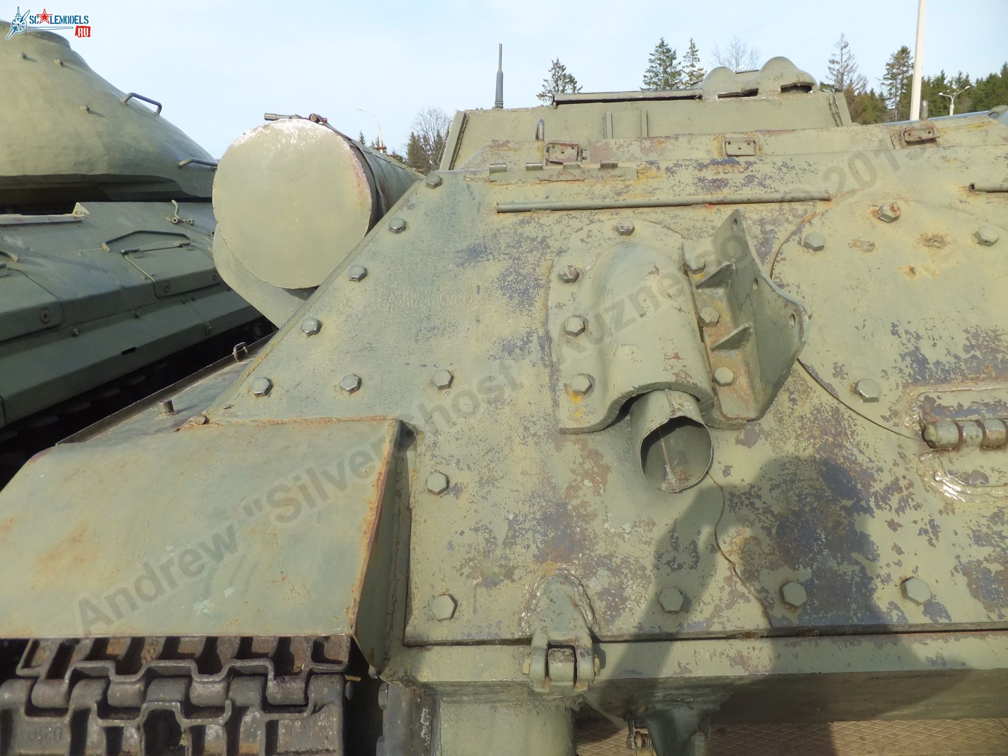 Su-100_0064.jpg