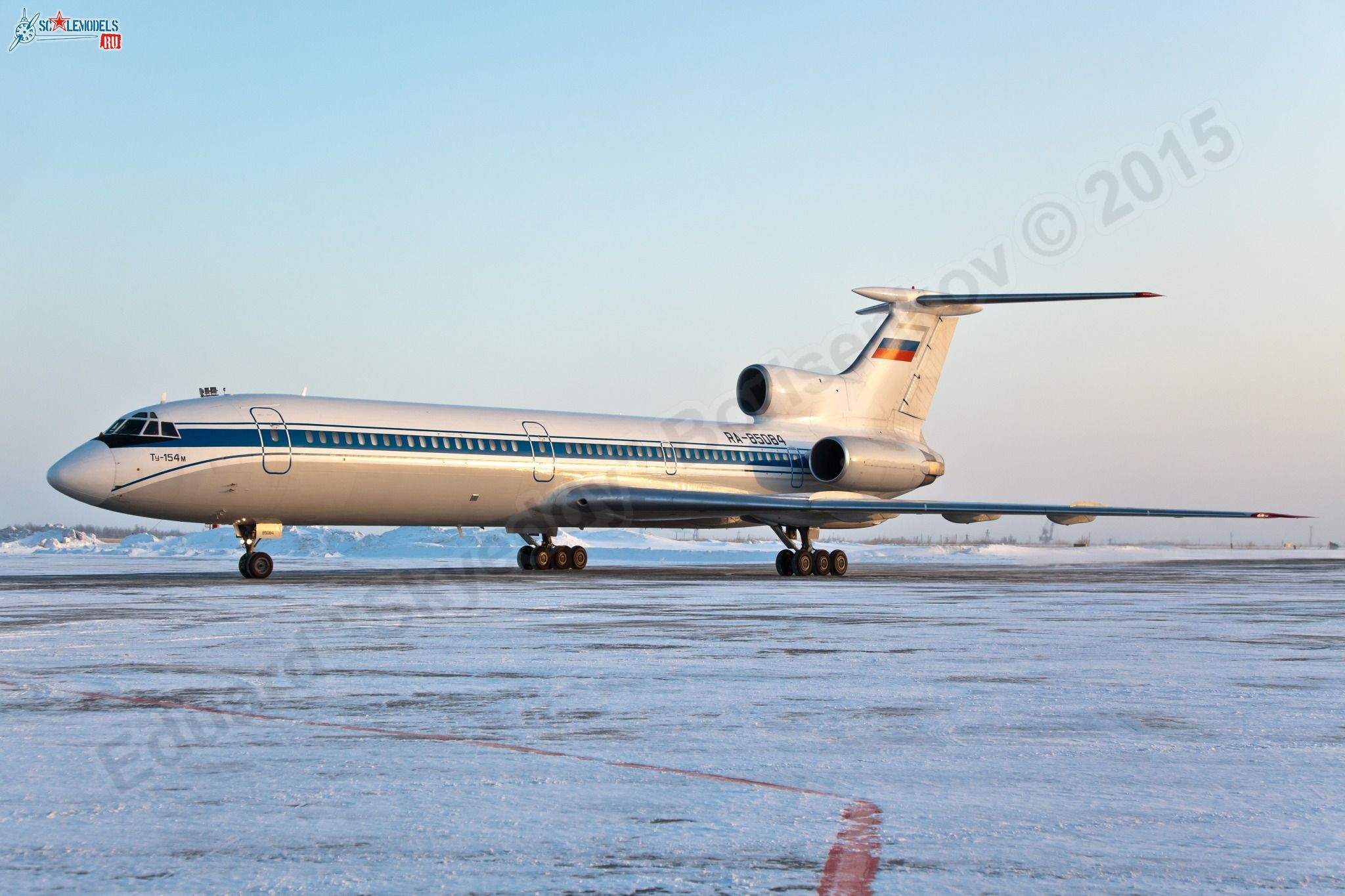 Tu-154M_RA-85084_0004.jpg