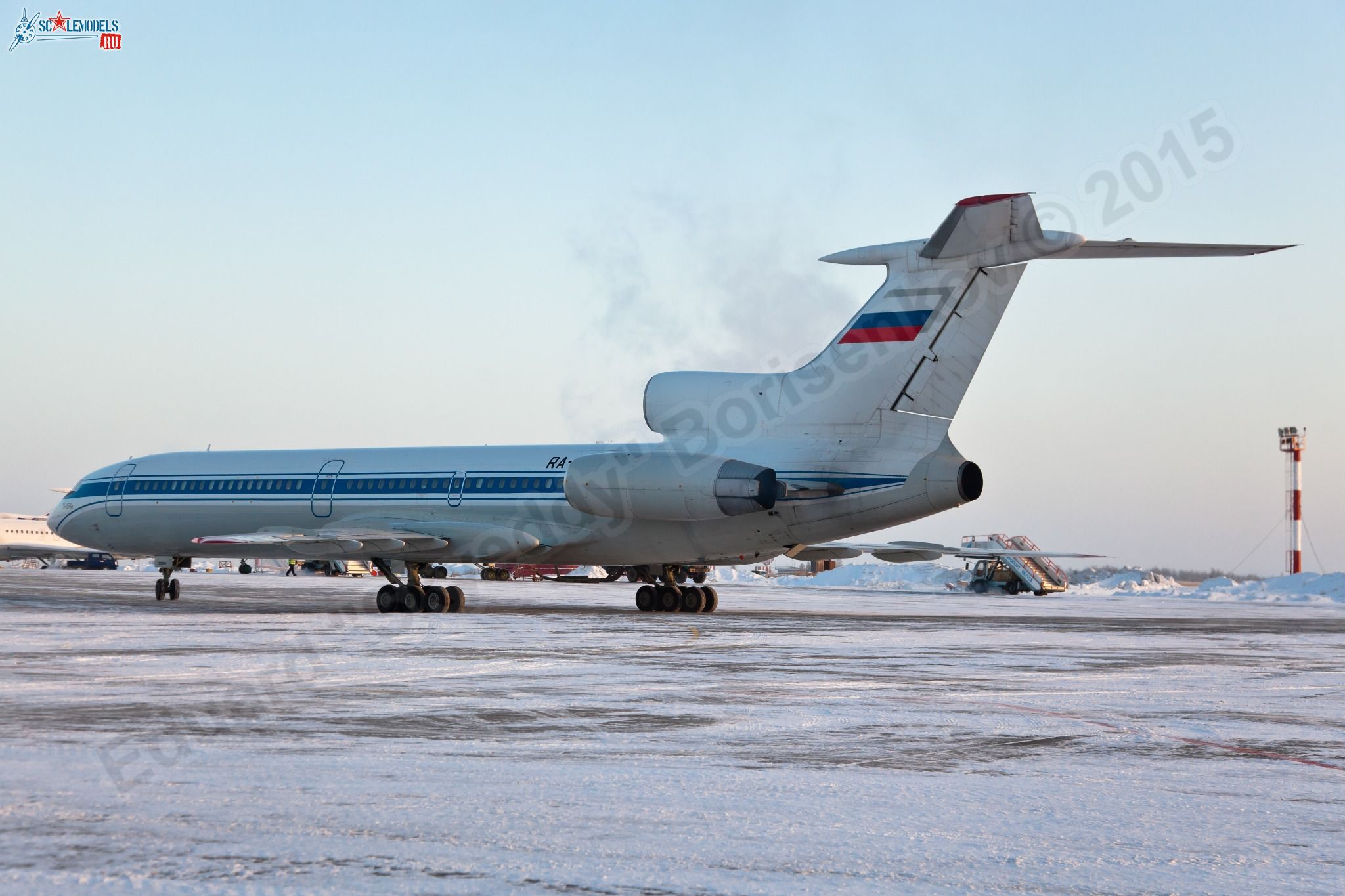 Tu-154M_RA-85084_0008.jpg