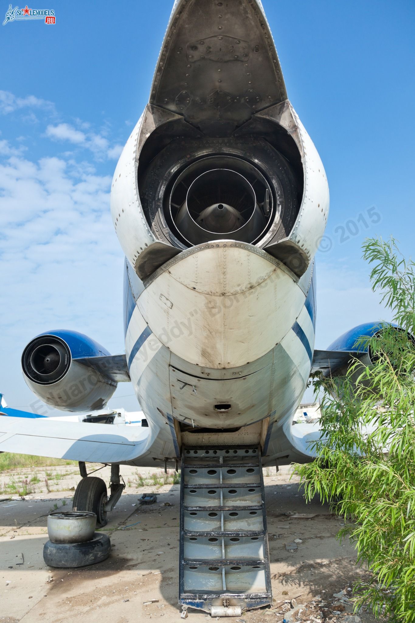 Yak-40_RA-88177_0022.jpg