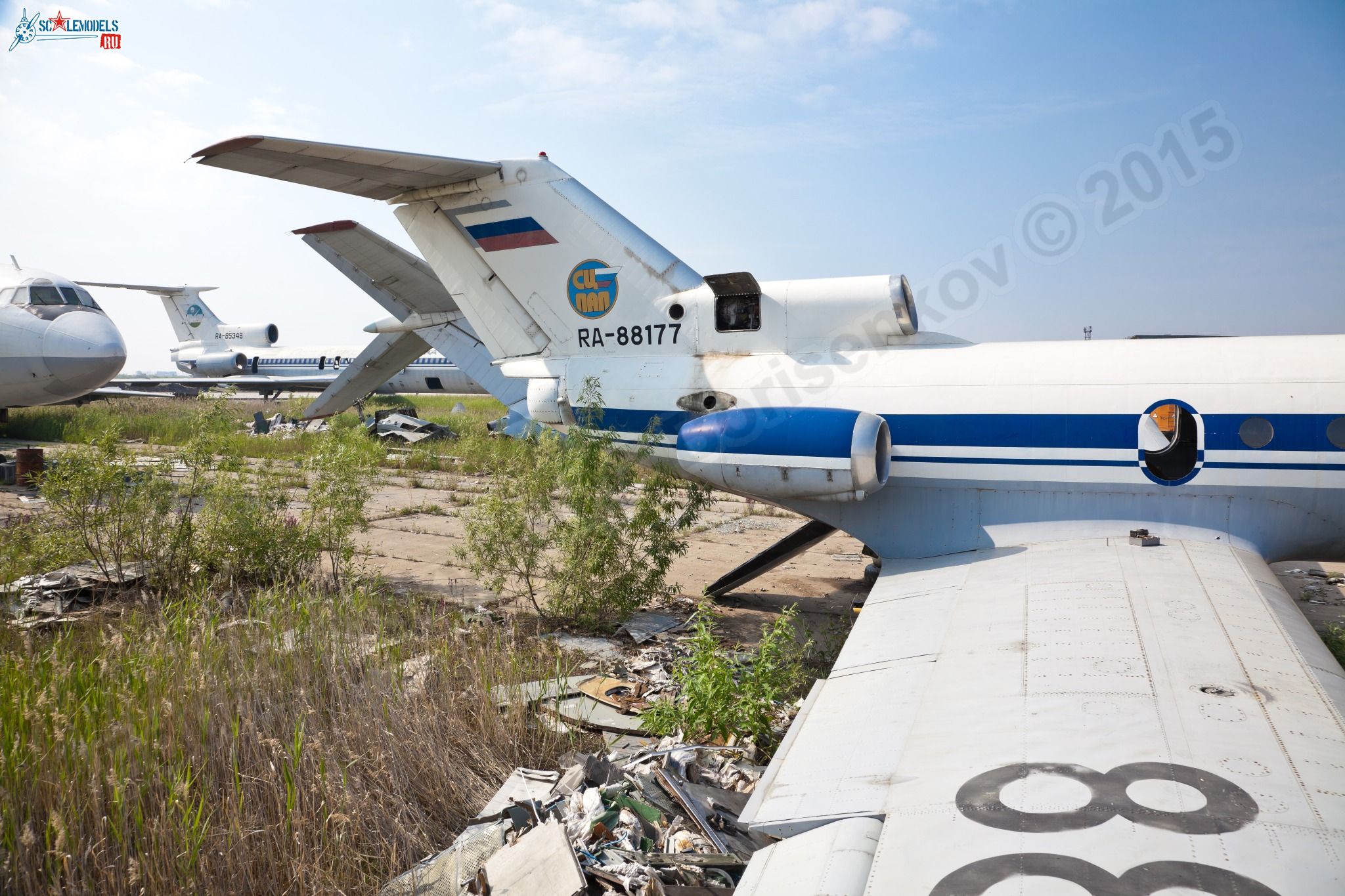 Yak-40_RA-88177_0036.jpg