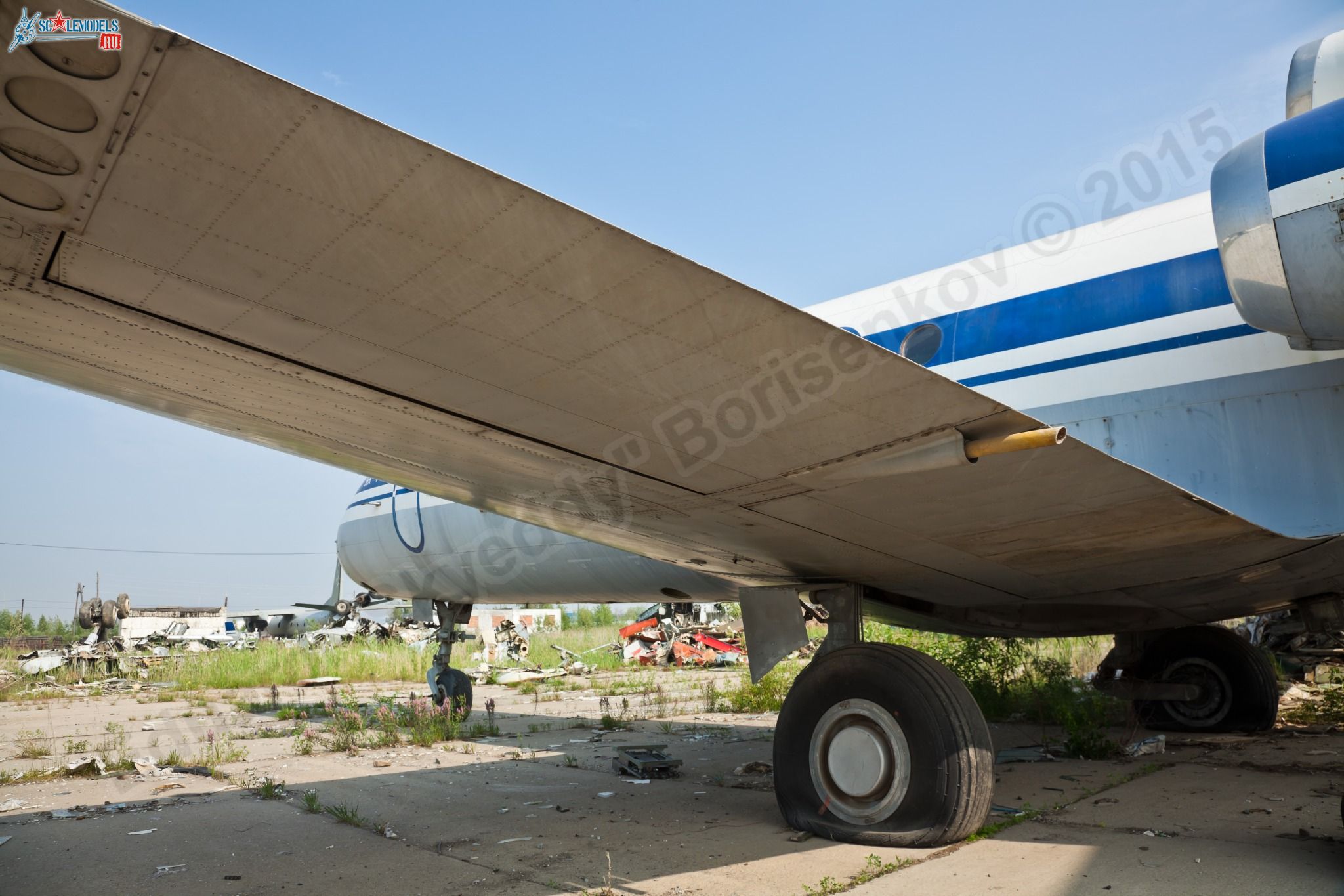 Yak-40_RA-88177_0058.jpg