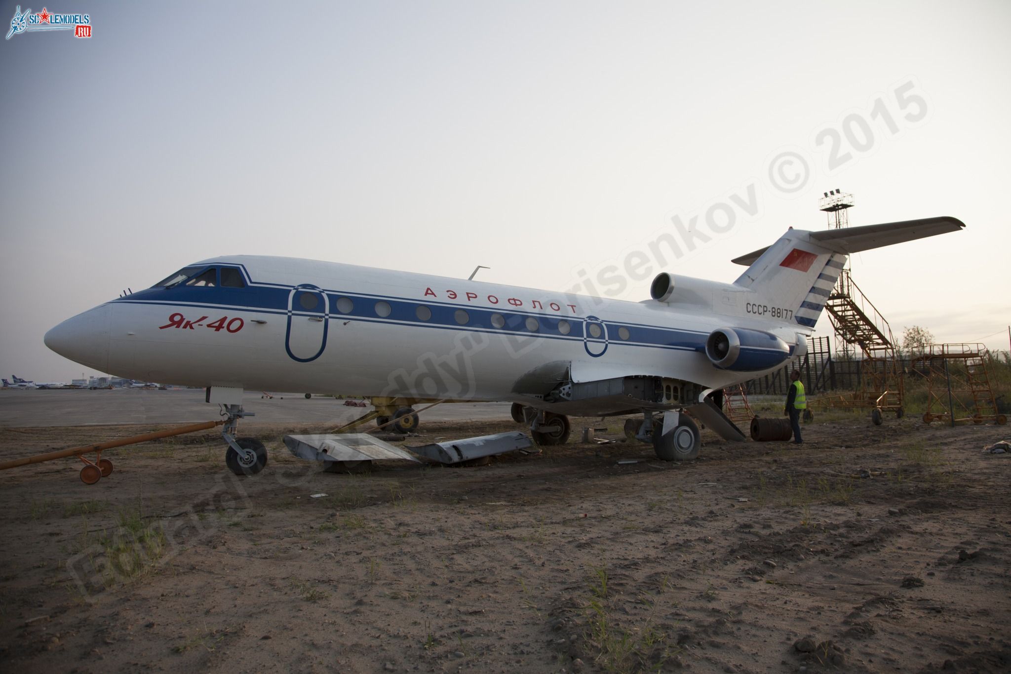 Yak-40_RA-88177_0069.jpg