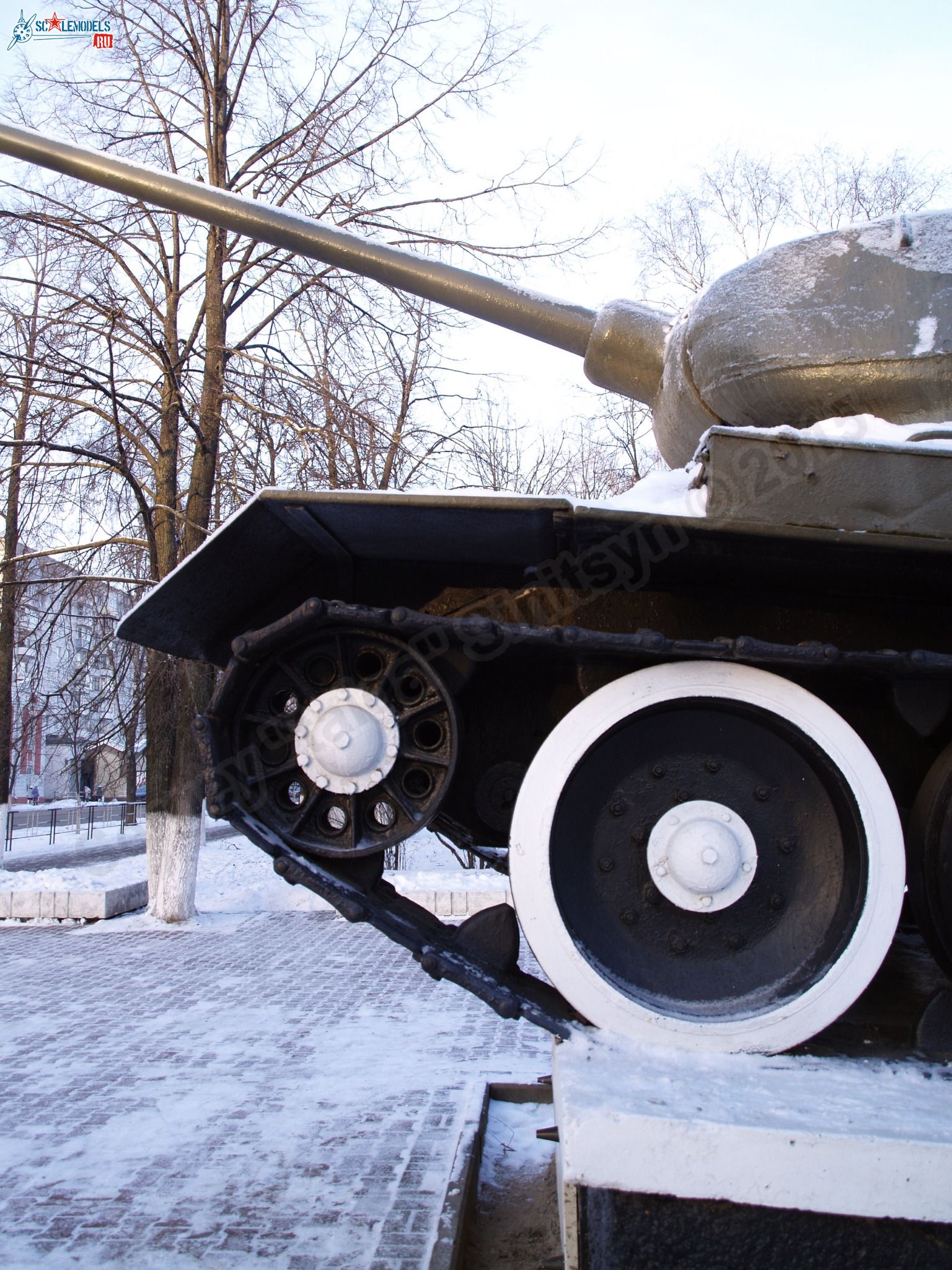 T-34-85_0021.jpg