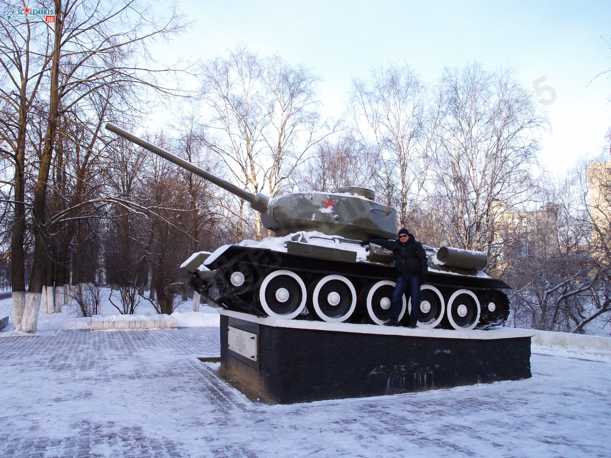 T-34-85_0041.jpg