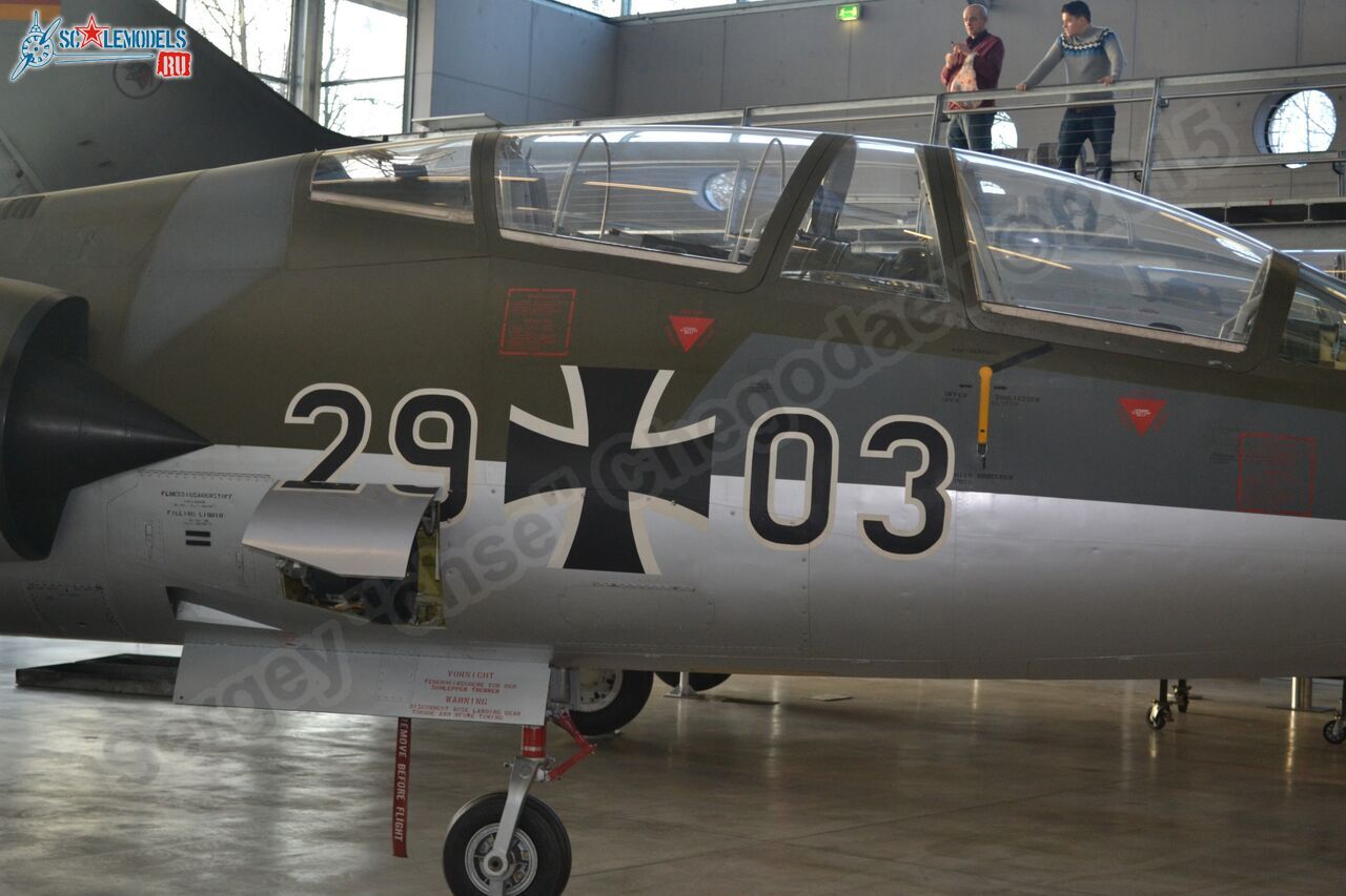 F-104F_0003.jpg