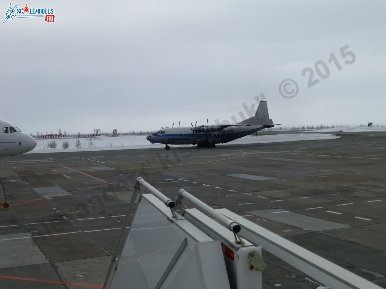 An-12_RA-93913_0001.jpg