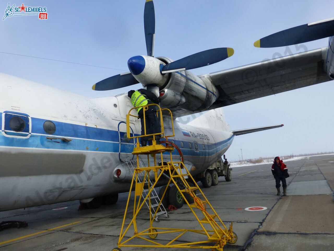 An-12_RA-93913_0015.jpg