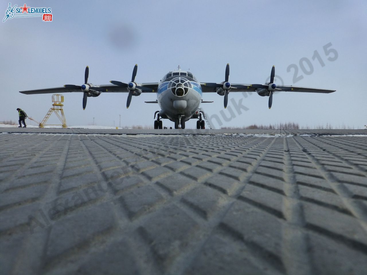 An-12_RA-93913_0089.jpg