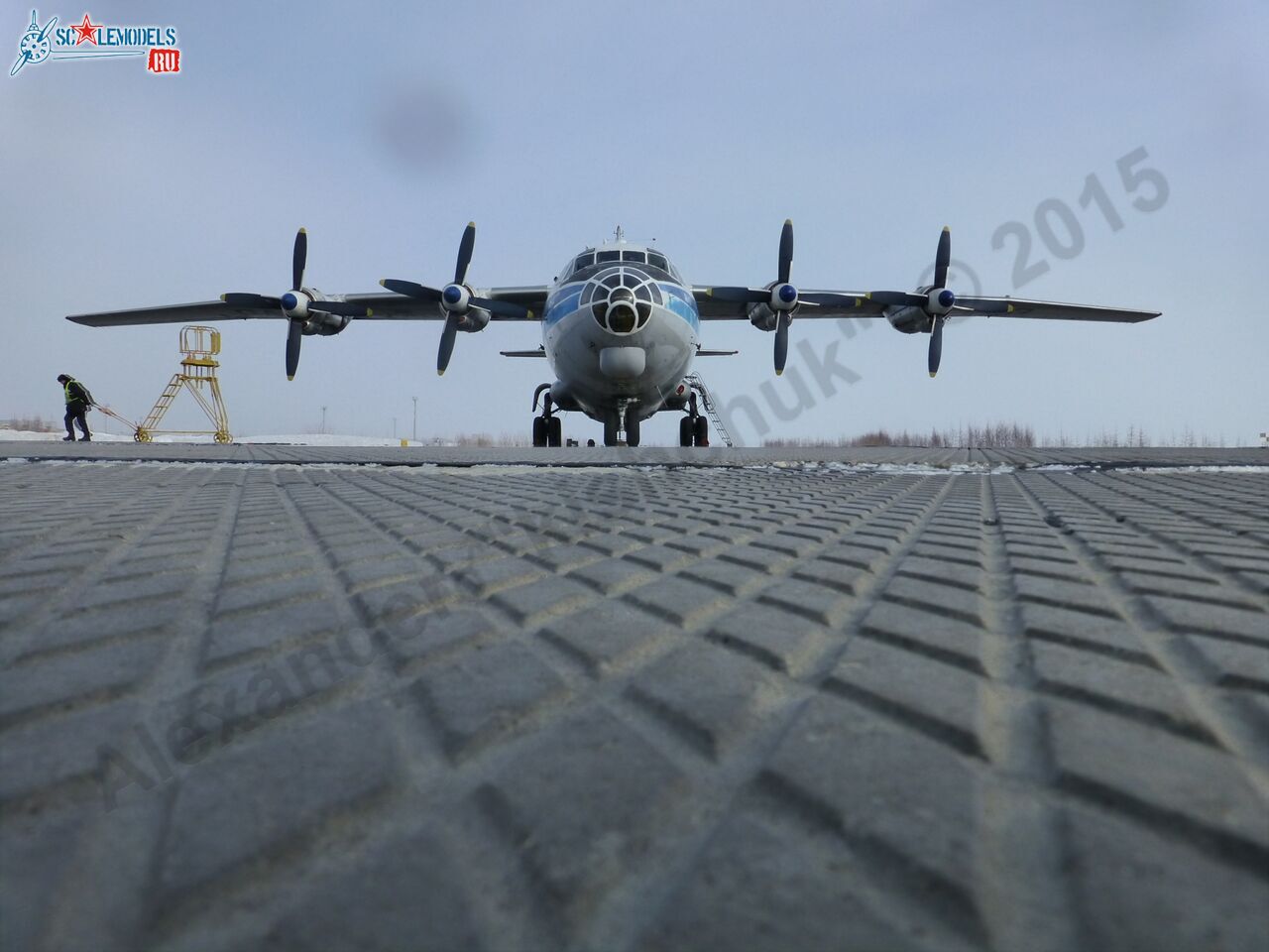 An-12_RA-93913_0089.jpg