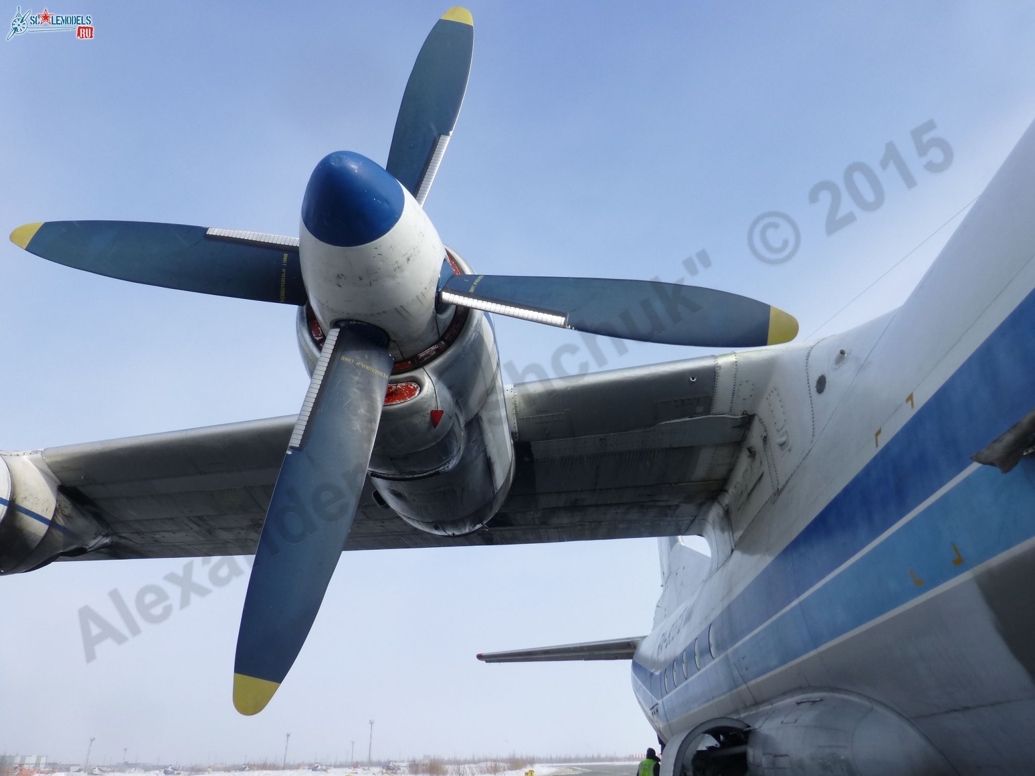 An-12_RA-93913_0052.jpg