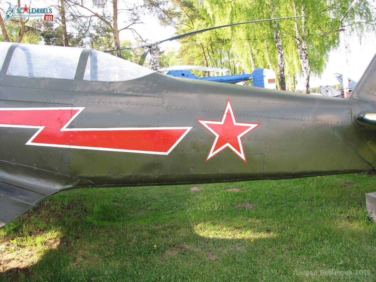 20_Yak-18-1.jpg