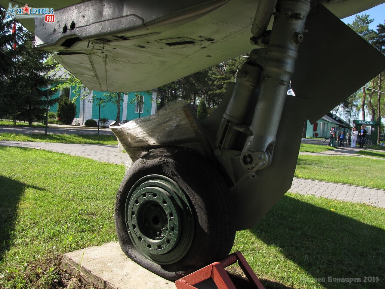 0022_MiG-19P.JPG
