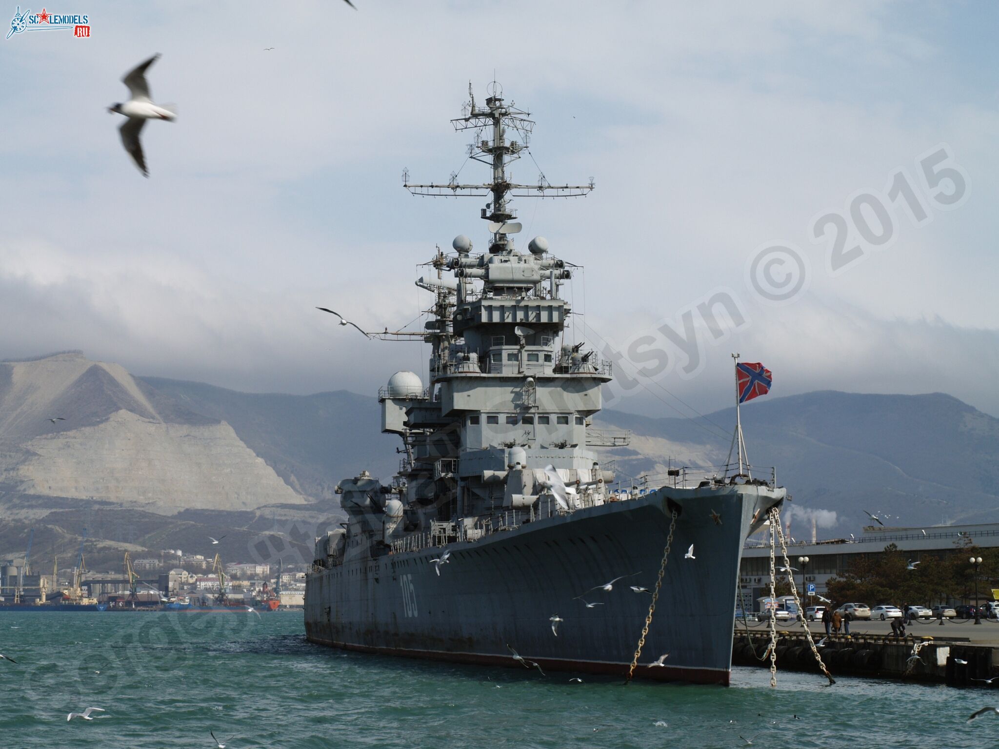 light_cruiser_Mikhail_Kutuzov_0000.jpg