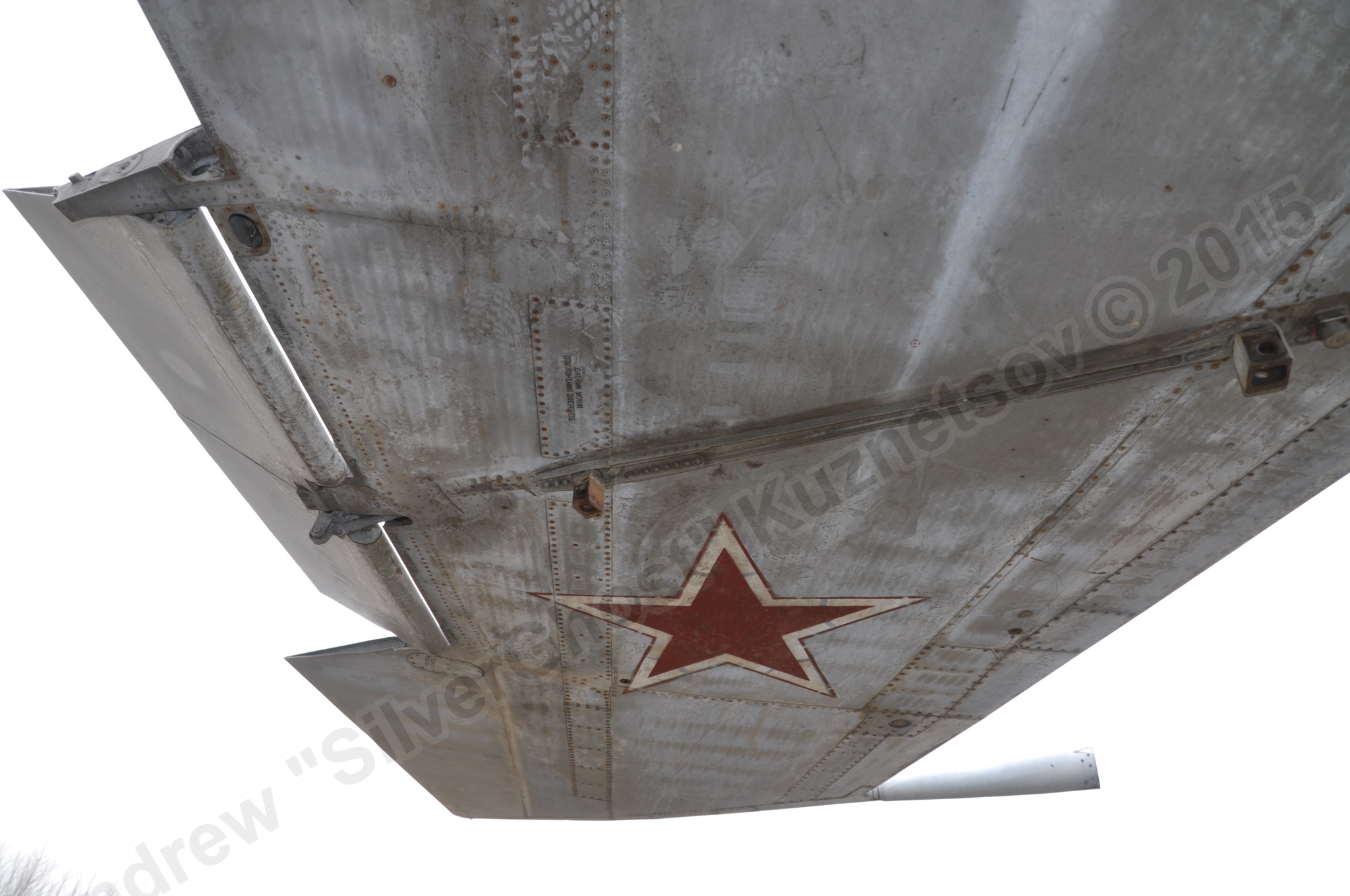 MiG-25PU_undercarriage_0036.jpg