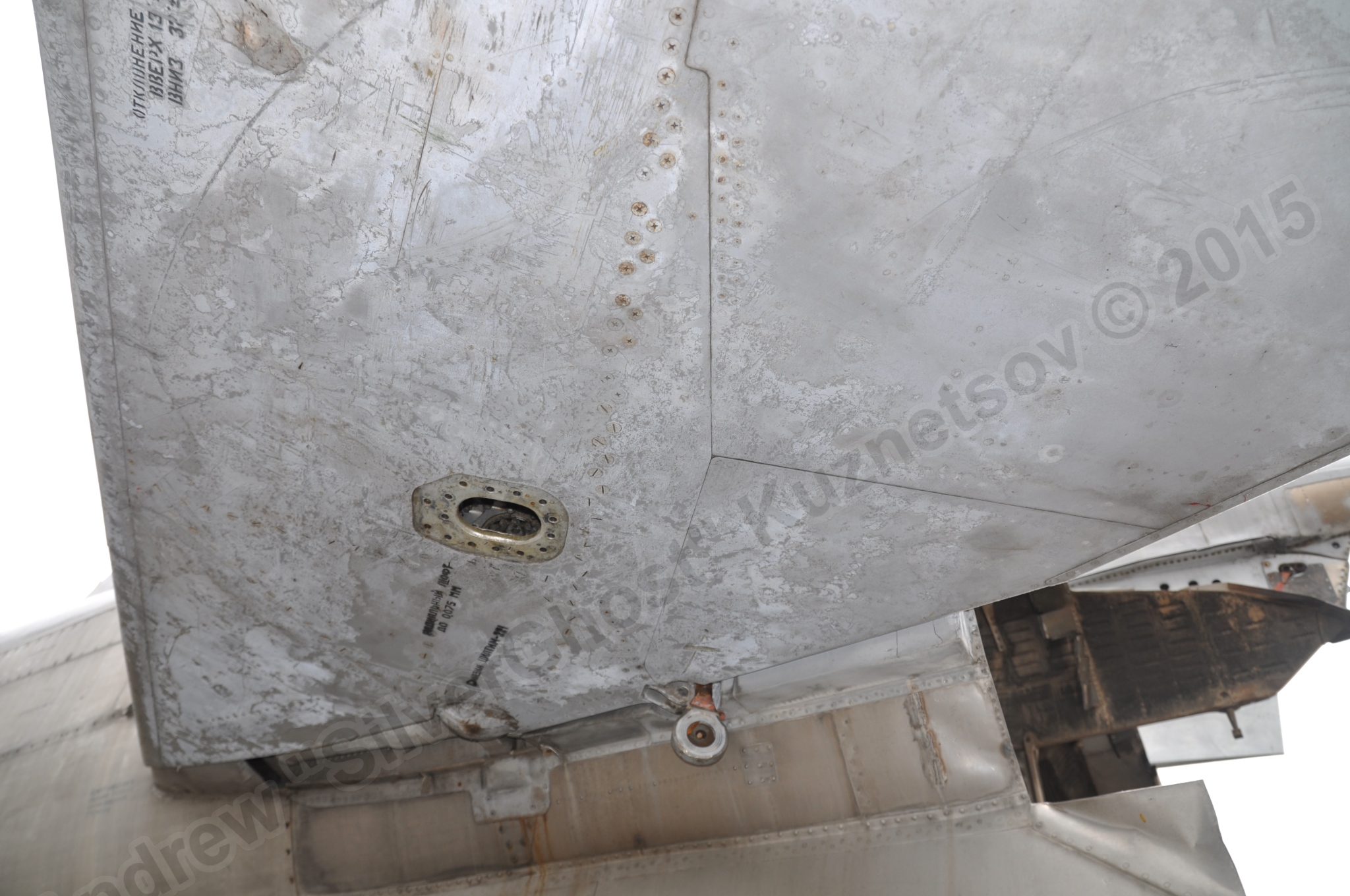 MiG-25PU_undercarriage_0051.jpg