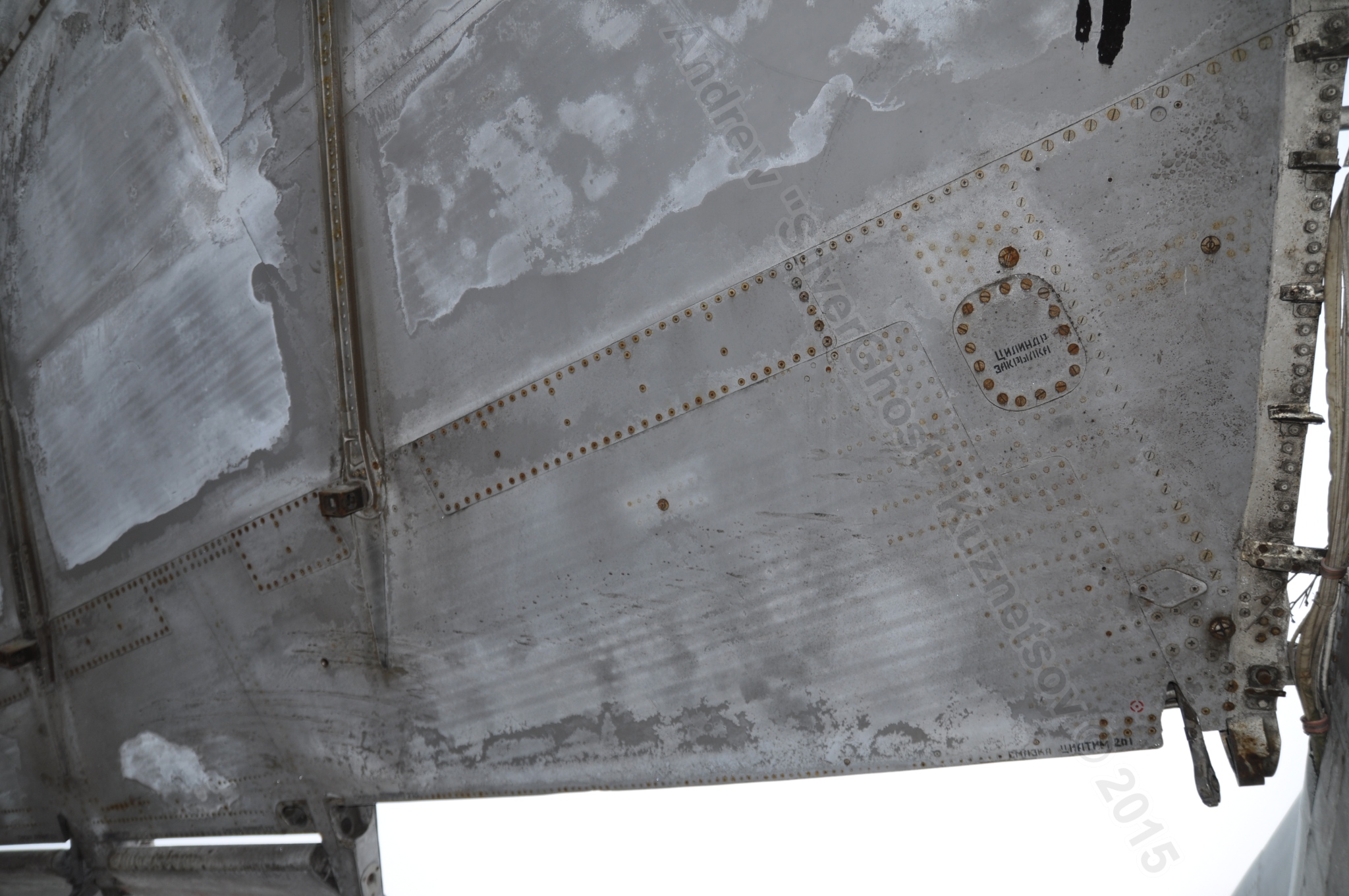 MiG-25PU_undercarriage_0088.jpg
